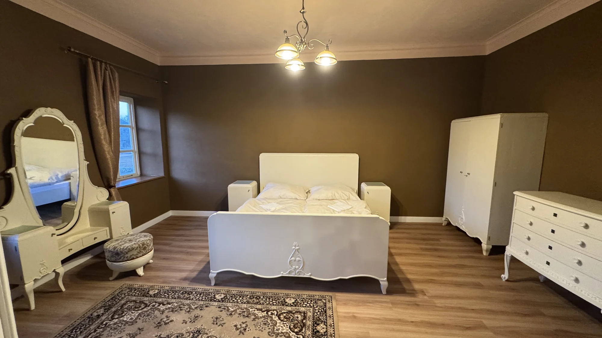 Pobyt na zámku Bystřice nad Úhlavou: vybavené apartmány až pro 8 osob