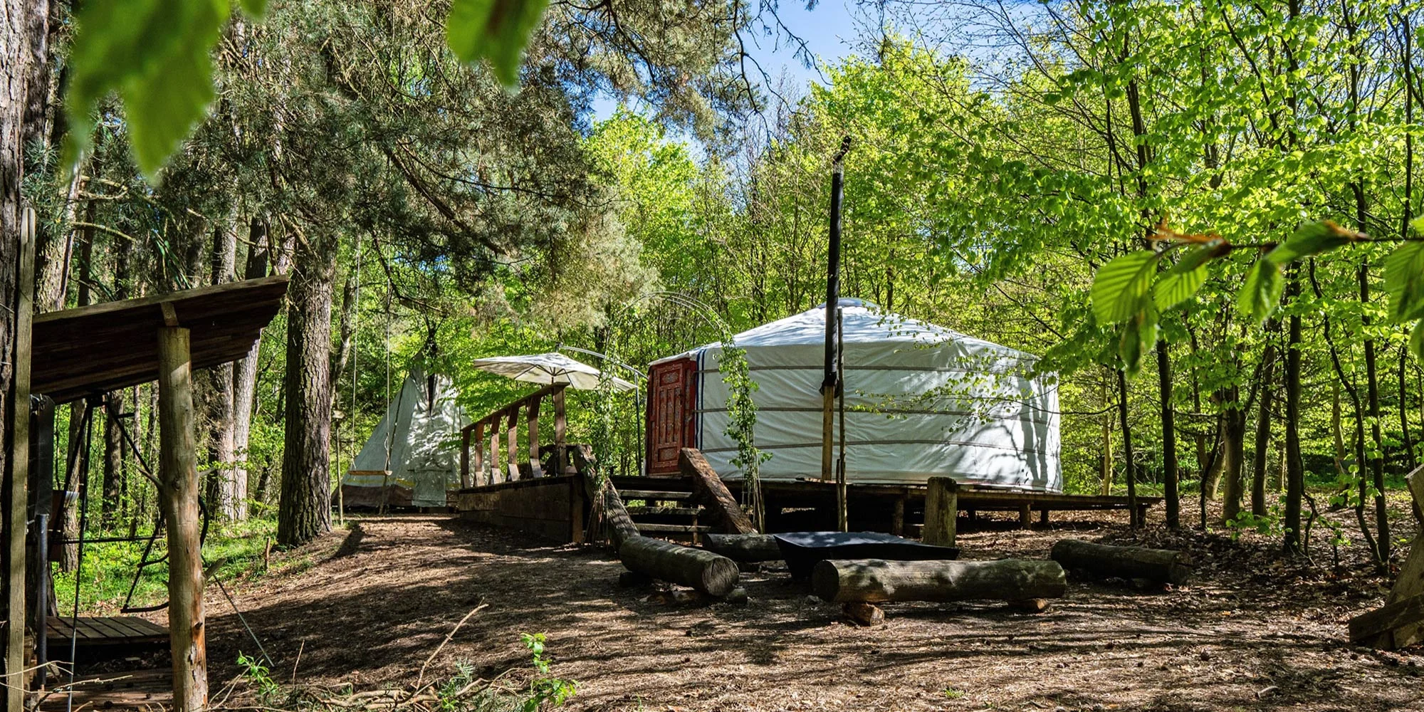 Relax v přírodě: pobyt v renovované jurtě nedaleko Ještědu až pro 4 osoby
