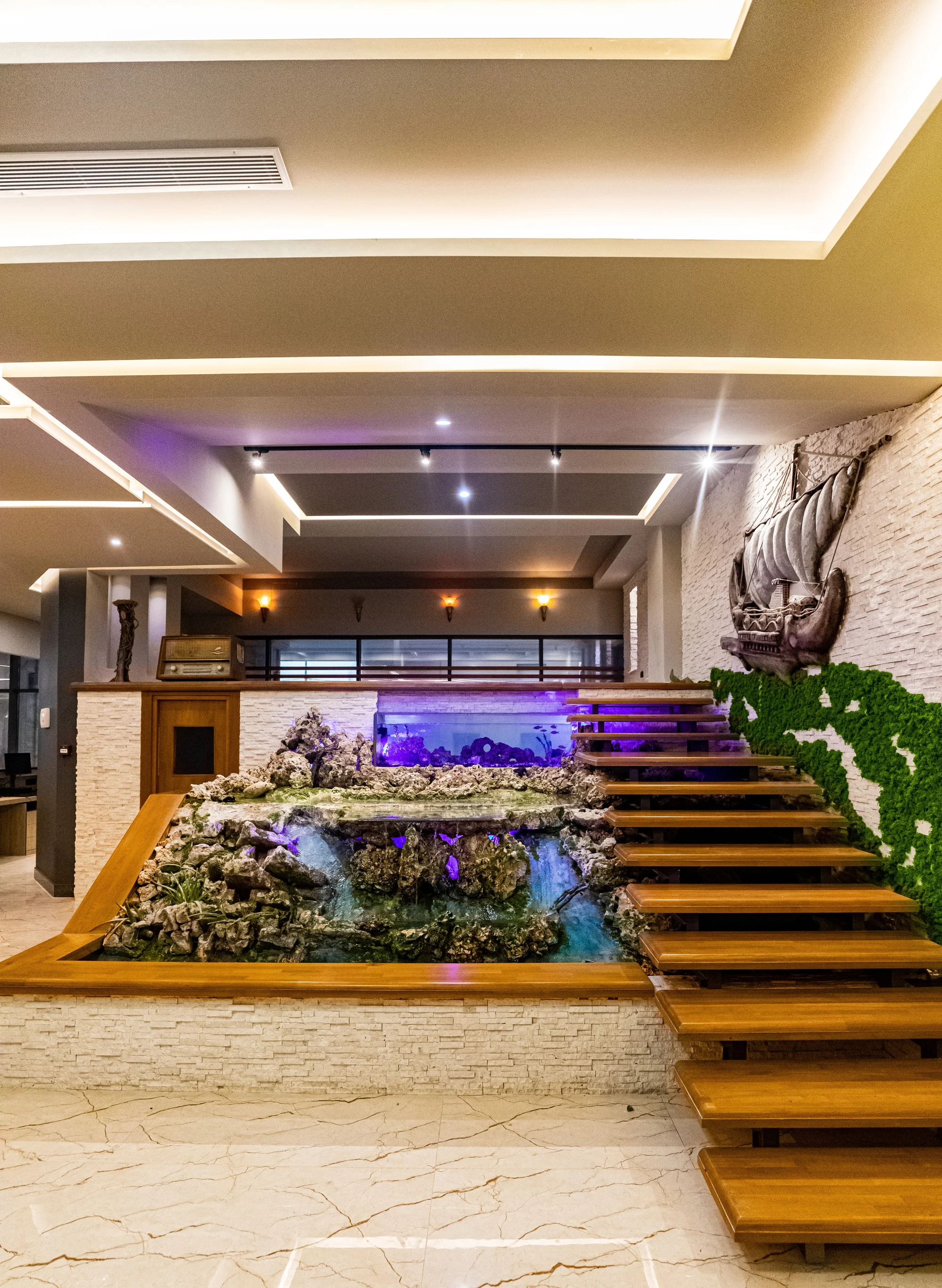 Pohoda v Albánii přímo u moře: 4* hotel s venkovním bazénem, snídaně či polopenze