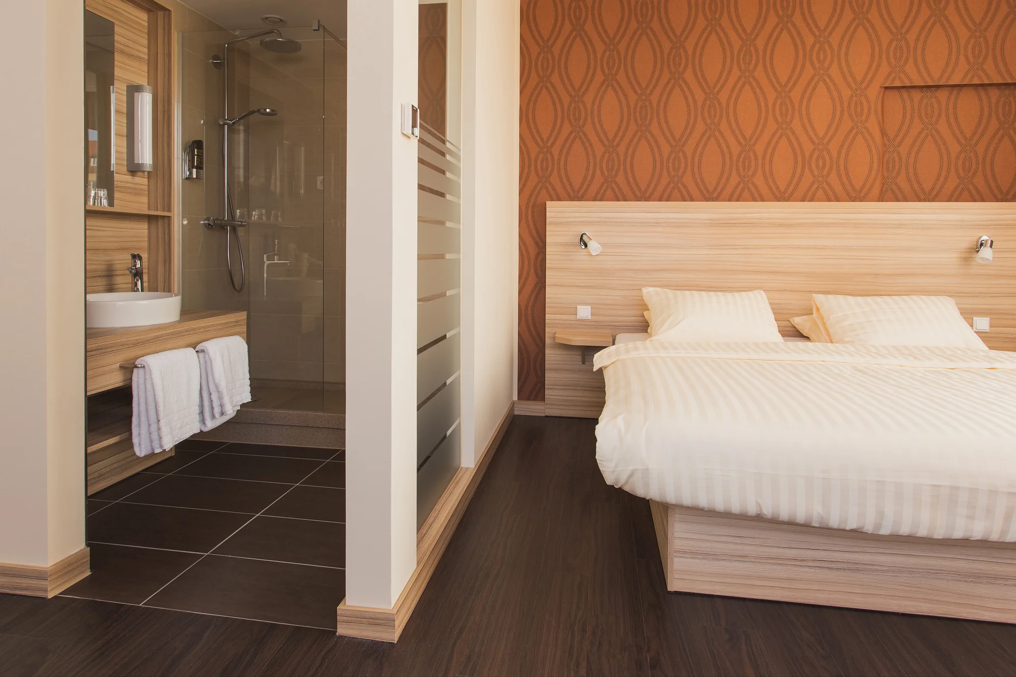 Komfortní hotel v samém centru historických Drážďan se snídaní pro 2 osoby