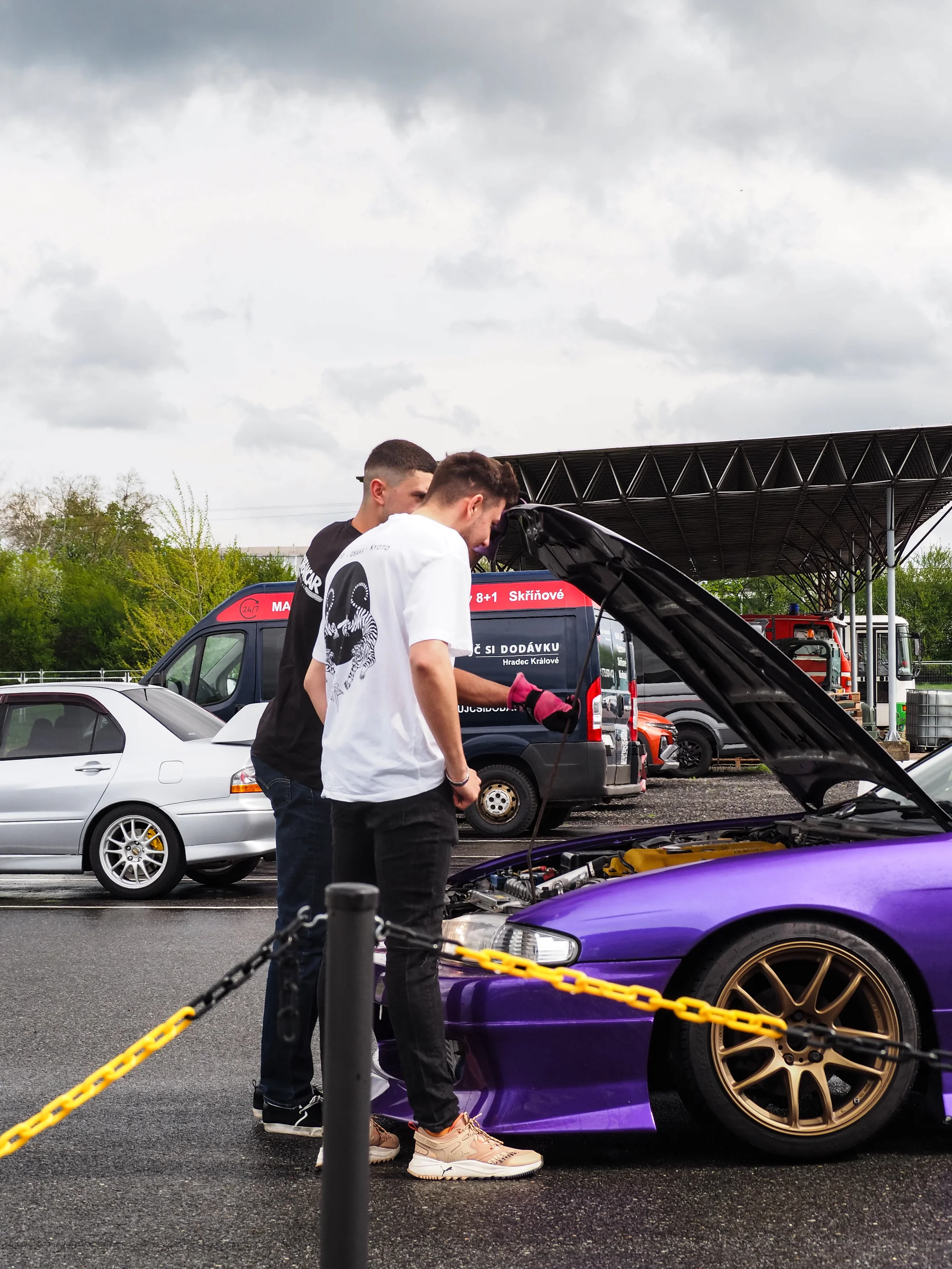 Nissan Skyline R34 nebo Nissan Silvia: jízda za volantem či na sedadle spolujezdce a třeba i driftem