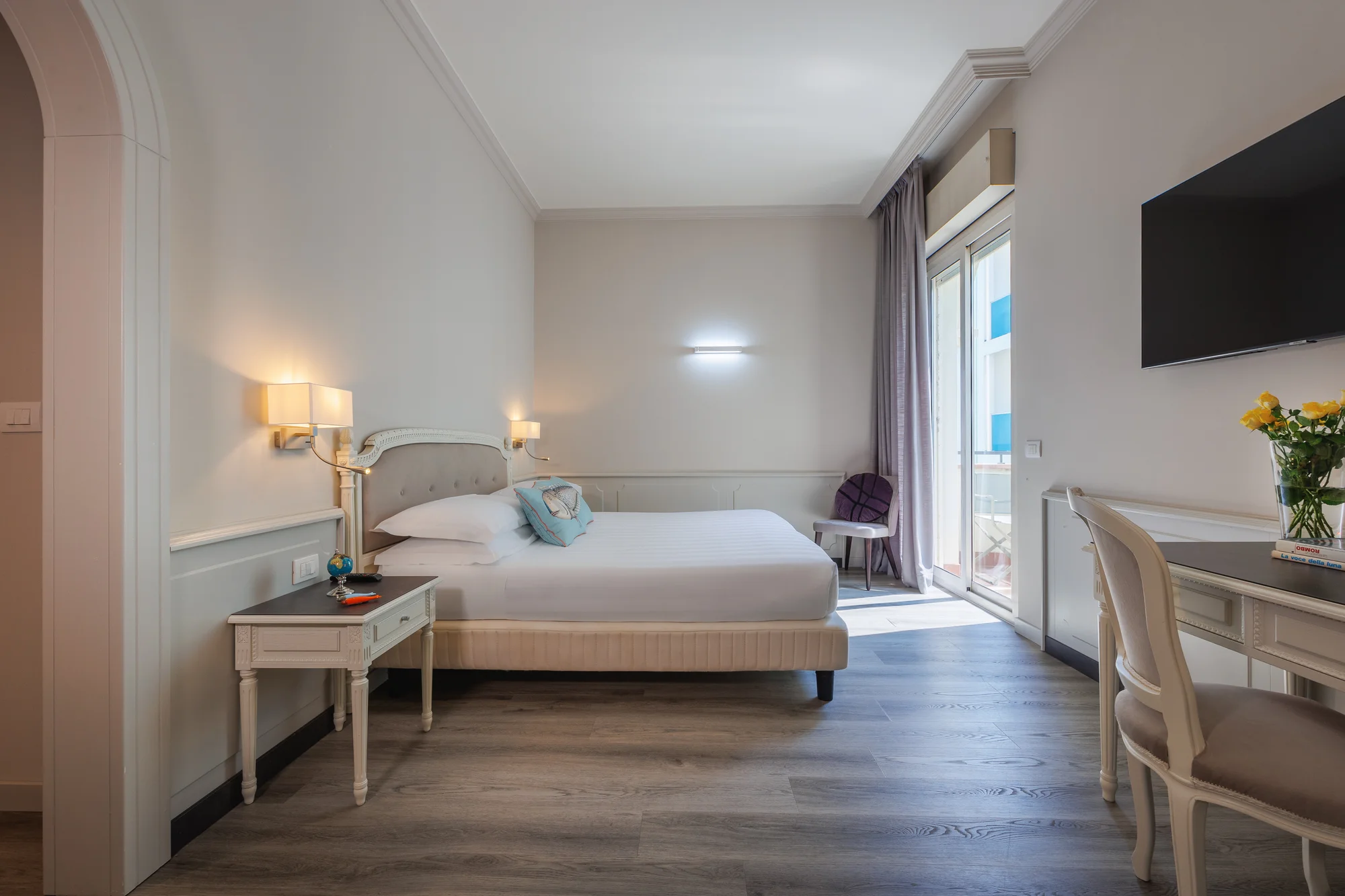 Rodinná dovolená v Rimini: 4* hotel se snídaní, bazénem a vířivkou, přímo u pláže