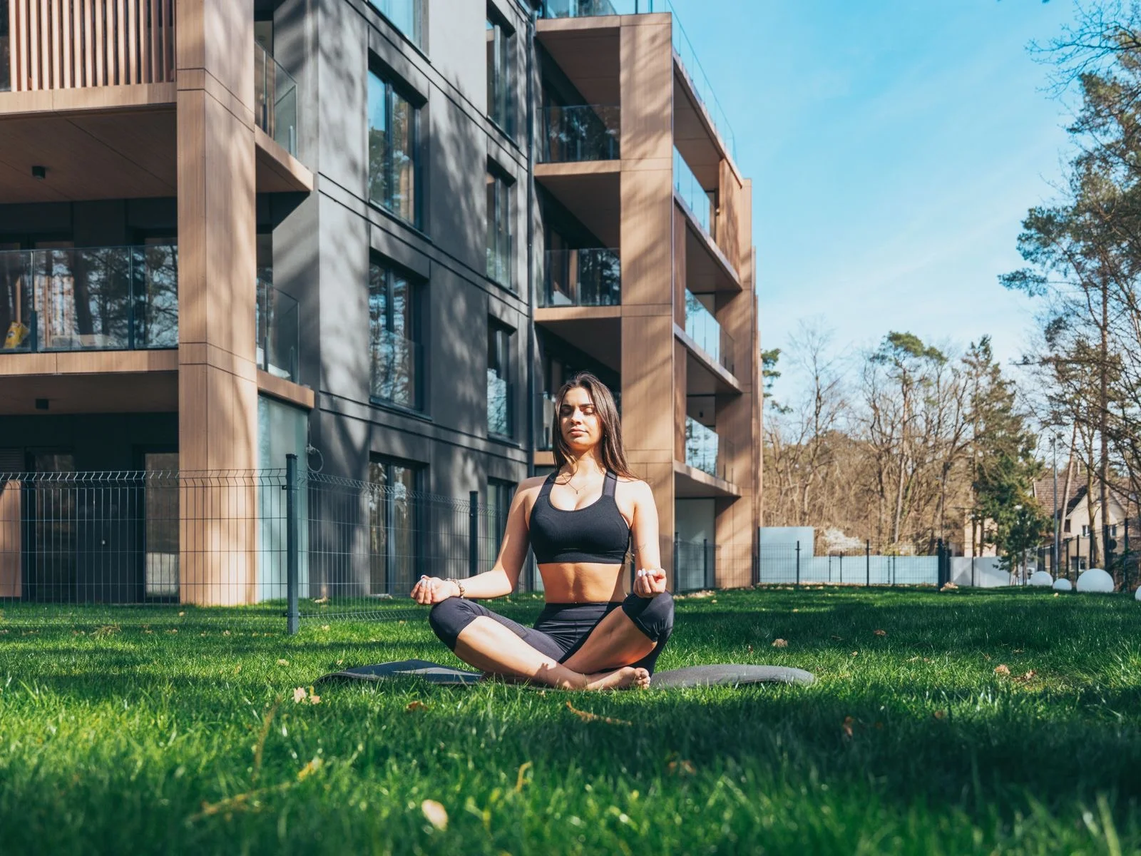 Nové apartmány u Baltu 15 min. od pláže: snídaně, bazény, vířivky a sauna