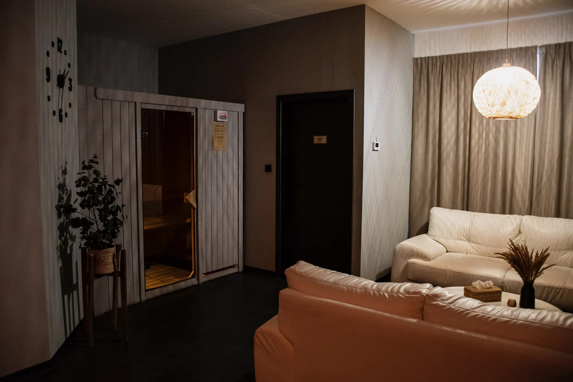 Privátní wellness s vířivkou a saunou pro dva: 120 minut relaxace i lahev sektu