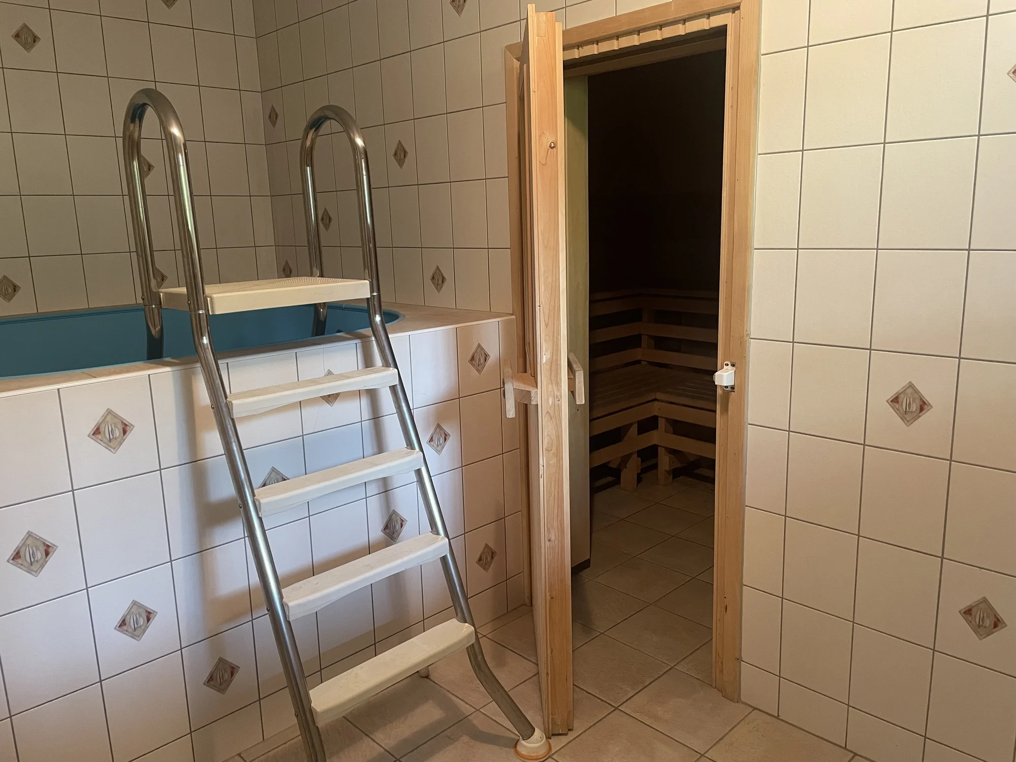 Vstup na 90 či 180 min. do nově otevřeného veřejného wellness pro 1 osobu