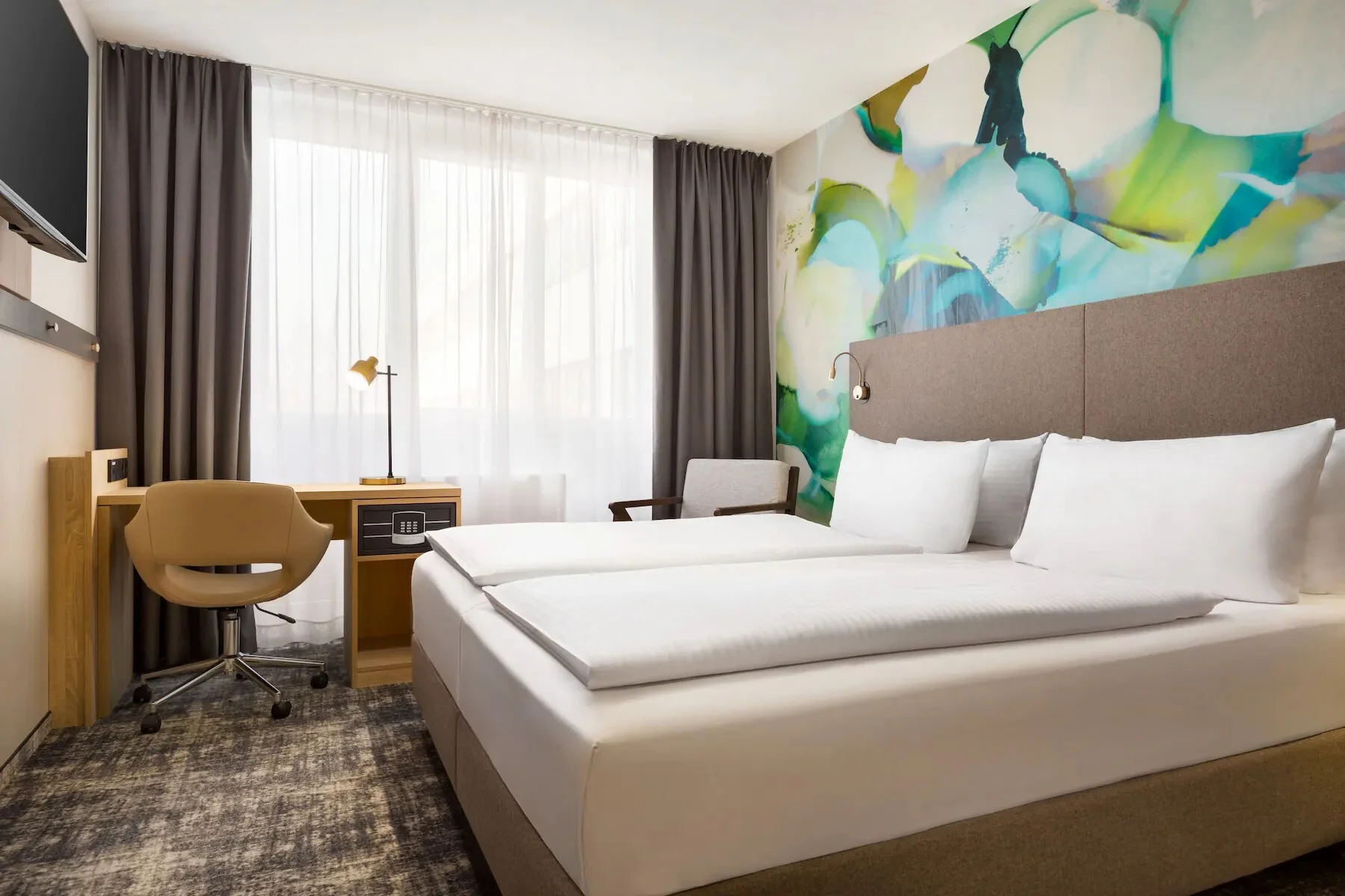 Pobyt v srdci Mnichova: moderní hotel se snídaní i dítě 13,9 let zdarma