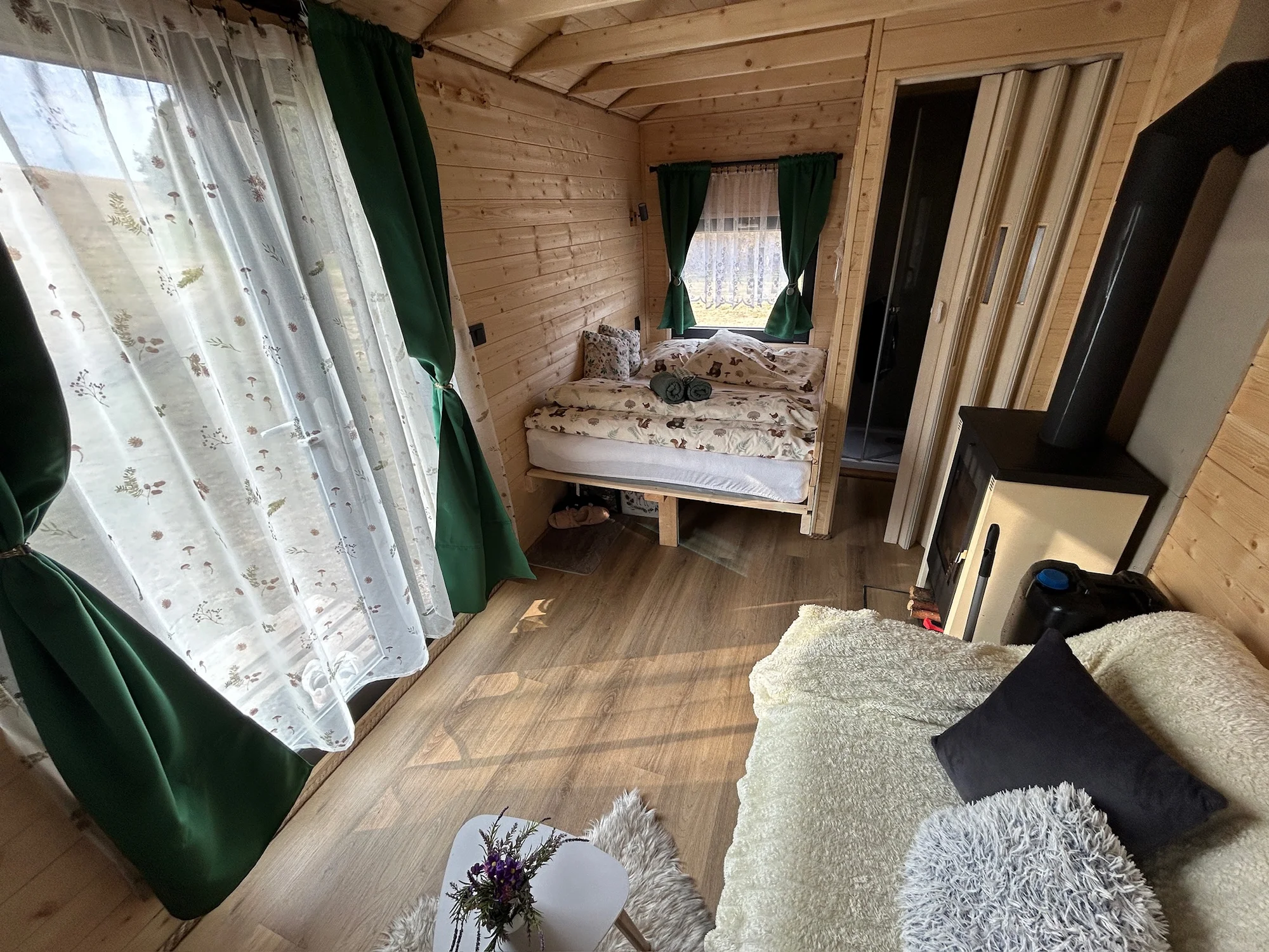 Pobyt v útulném tiny house u Adršpachu pro 2–4 osoby