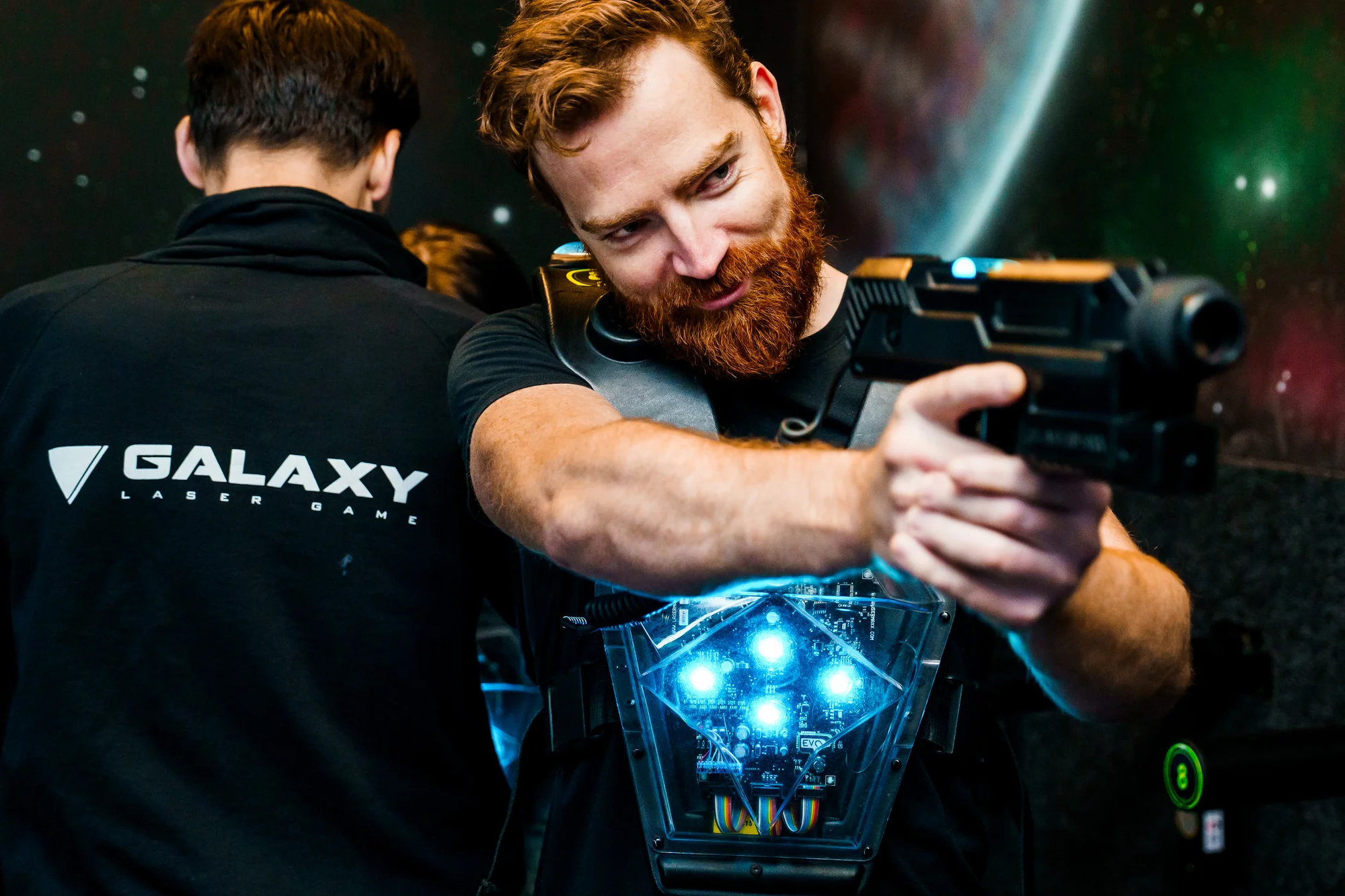Akce a zábava: laser game pro 1–10 osob v moderní pražské aréně vč. možnosti mít arénu pro sebe
