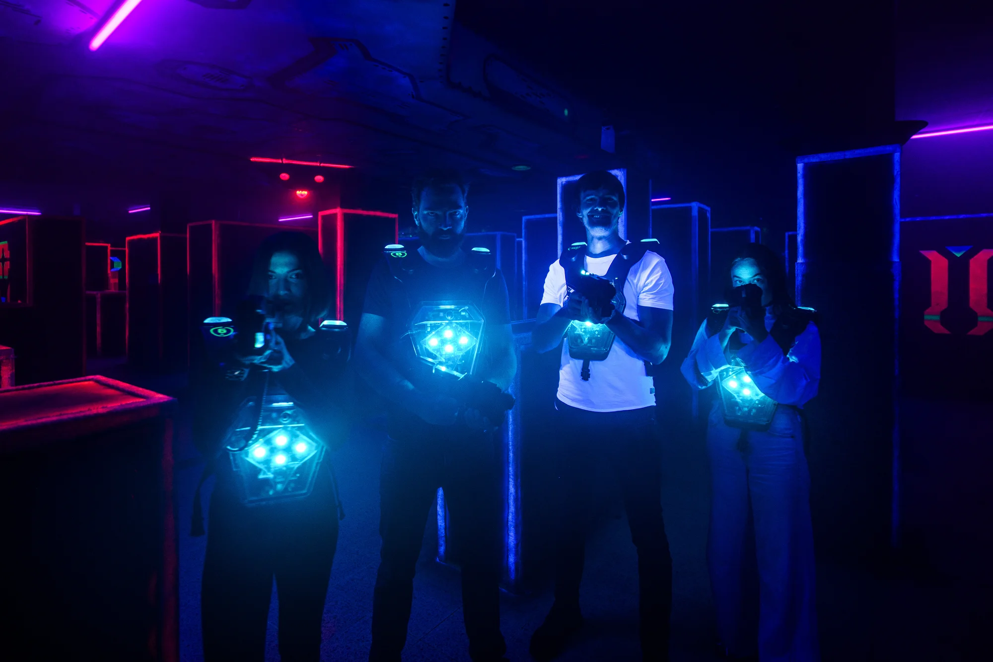 Akce a zábava: laser game pro 1–10 osob v moderní pražské aréně vč. možnosti mít arénu pro sebe