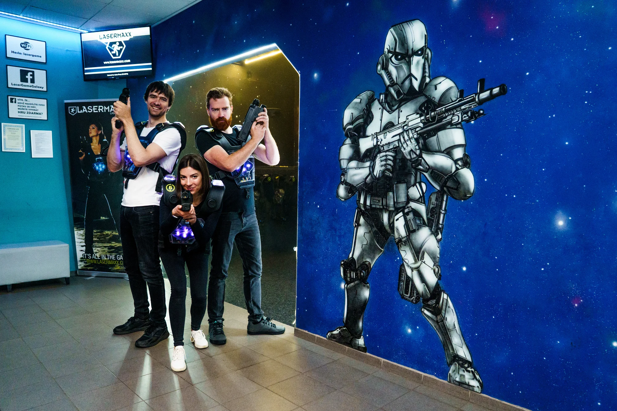 Akce a zábava: laser game pro 1–10 osob v moderní pražské aréně vč. možnosti mít arénu pro sebe