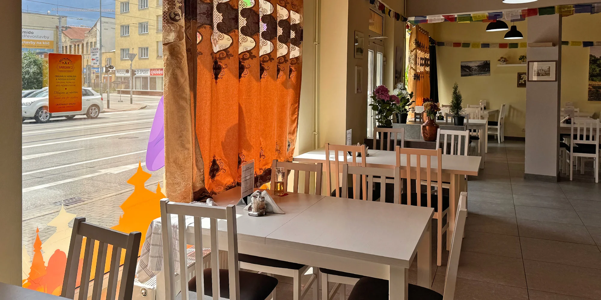 3chodové menu pro dva v nepálské restauraci Sargam: butter chicken, tikka masala i naan