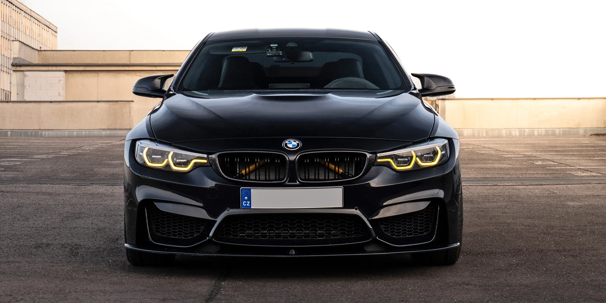 Zapůjčení Fordu Mustang, Mercedesu C63 AMG či BMW M4 na 24hod nebo celý víkend