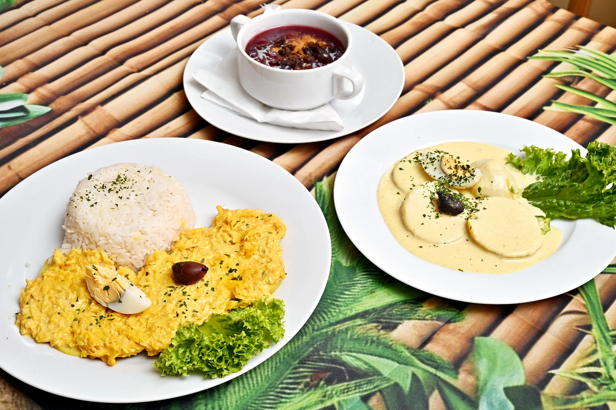 Peruánské menu o třech chodech pro 2 osoby: hlavní jídlo výběrem z 5 druhů