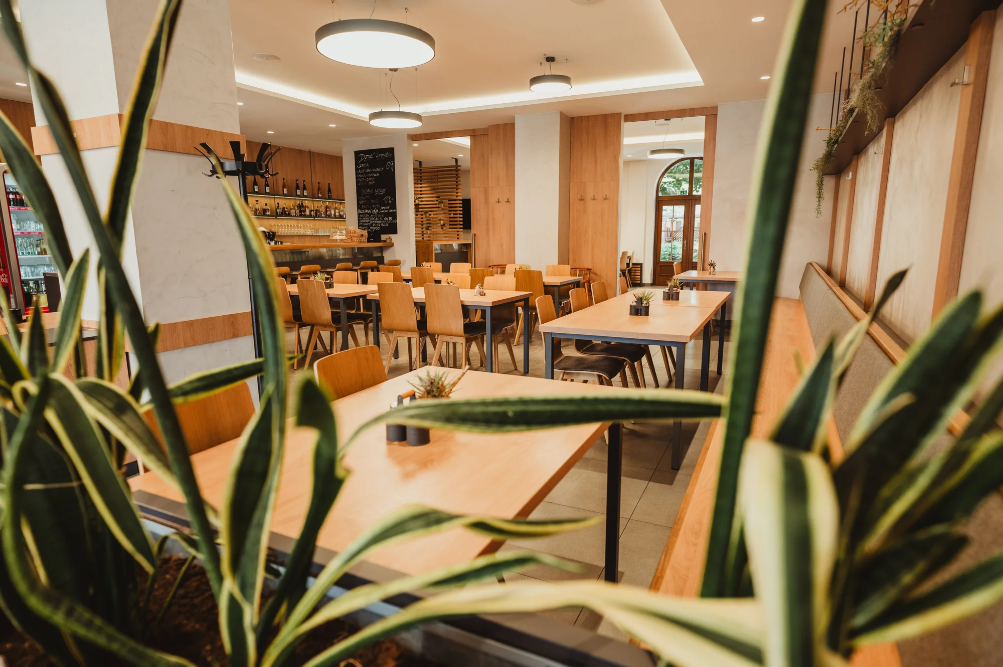 Rodinný hotel na jižní Moravě: vyhlášená restaurace, moravské víno a skvělá lokalita u jezer
