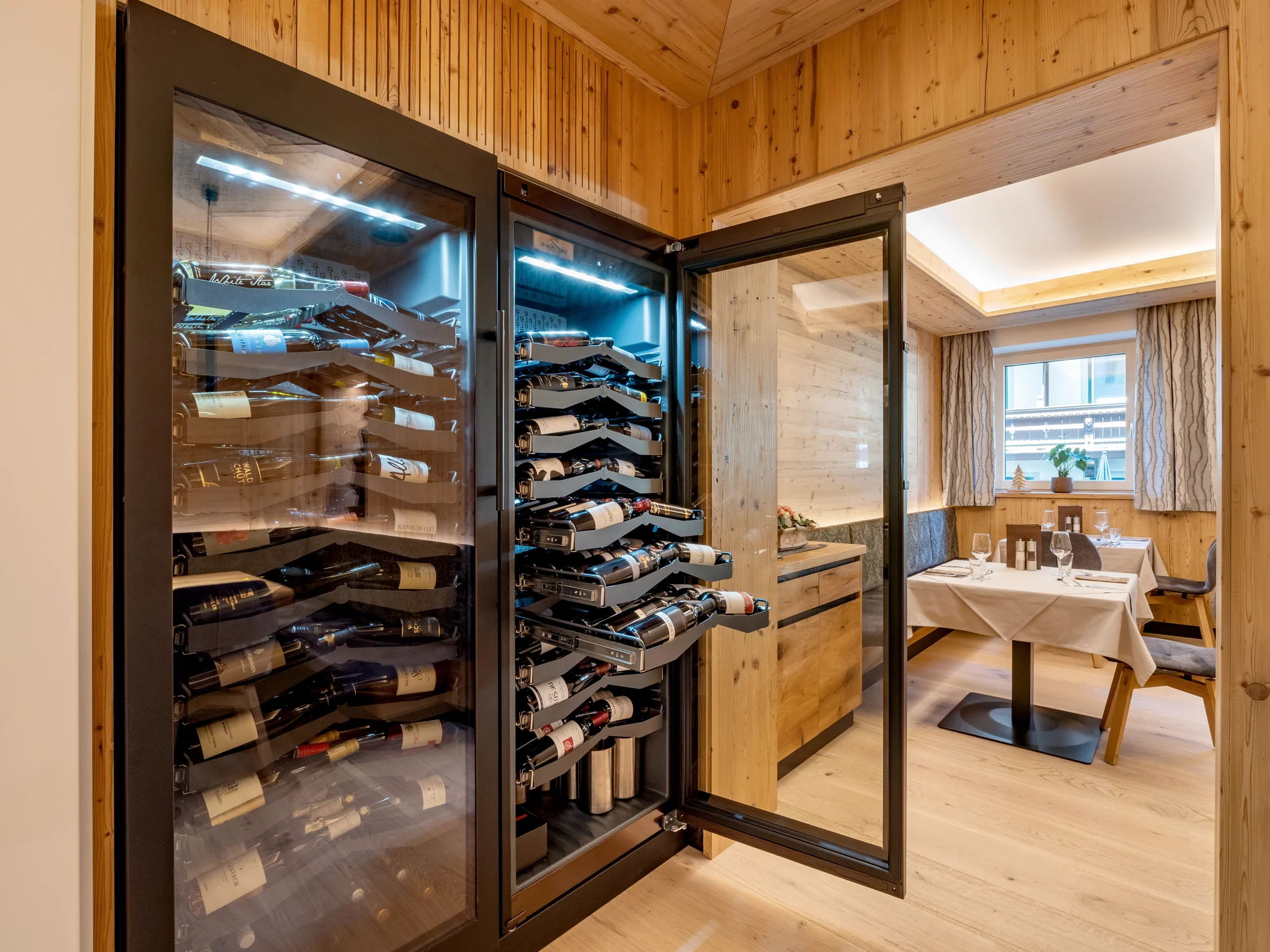 Tyrolsko: 4* hotel s polopenzí, neomezeným wellness, fitness i zapůjčením kol