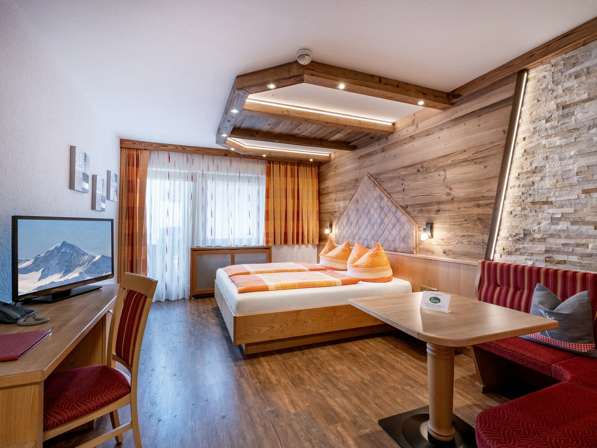 Tyrolsko: 4* hotel s polopenzí, neomezeným wellness, fitness i zapůjčením kol