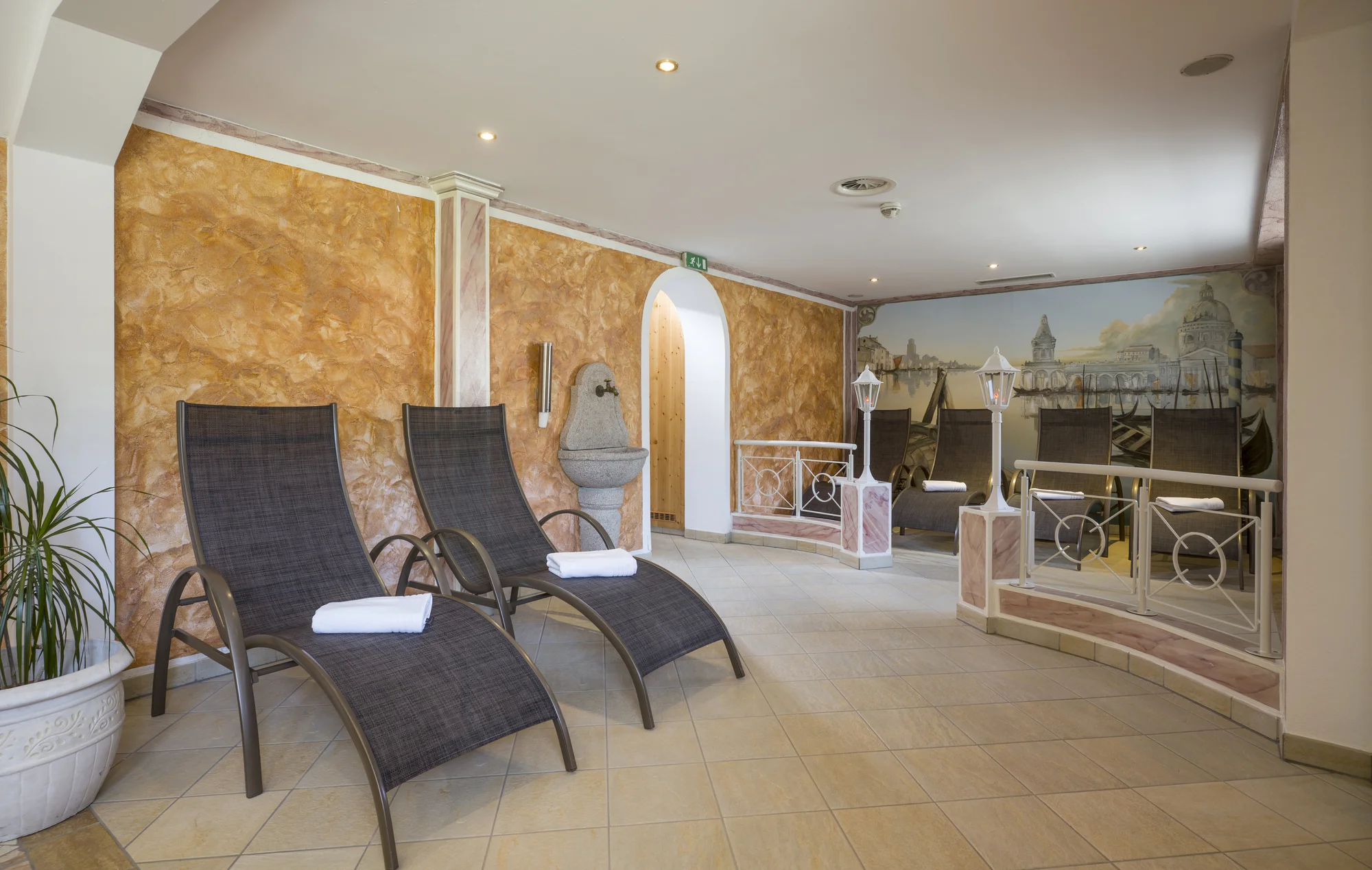 Tyrolsko: 4* hotel s polopenzí, neomezeným wellness, fitness i zapůjčením kol