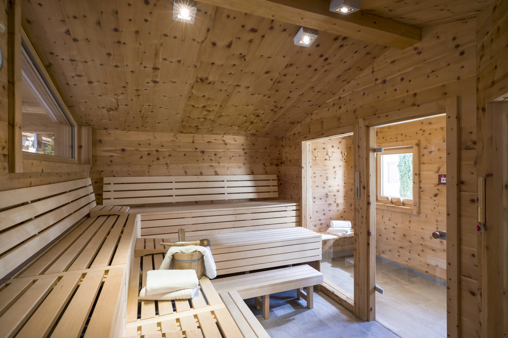 Tyrolsko: 4* hotel s polopenzí, neomezeným wellness, fitness i zapůjčením kol