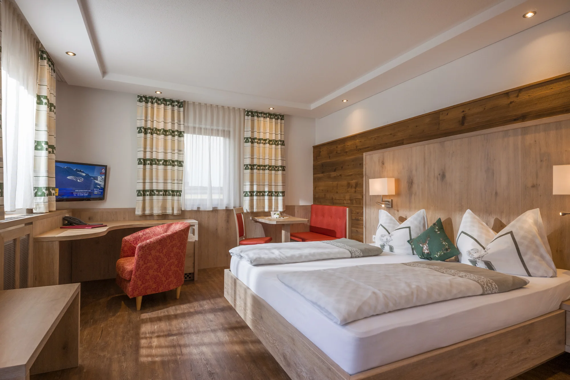 Tyrolsko: 4* hotel s polopenzí, neomezeným wellness, fitness i zapůjčením kol