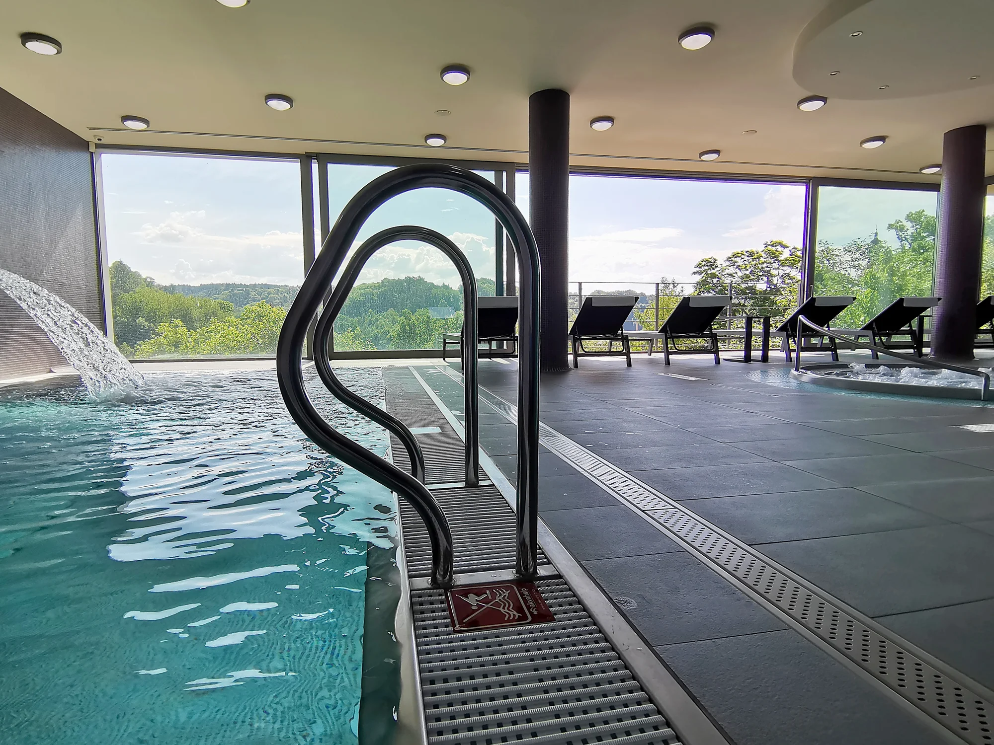 Rajská pohoda na Náchodsku: wellness, snídaně a romantická večeře
