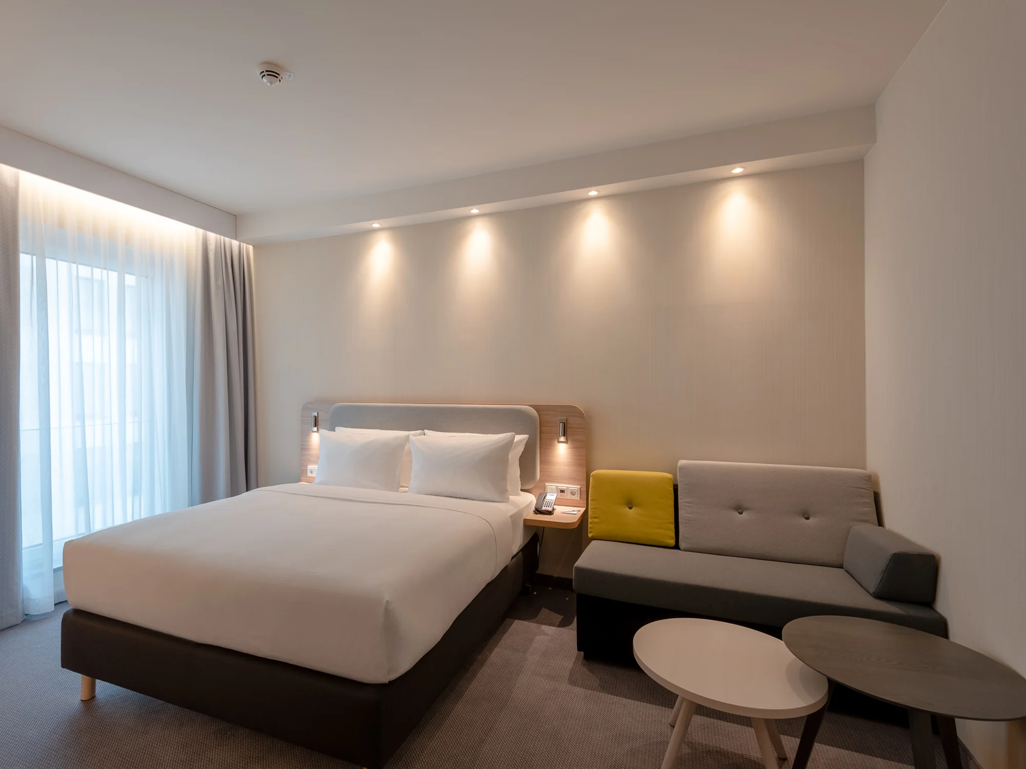 Moderní hotel v Mnichově s bufetovou snídaní: blízko veletržního centra i BMW Weltu