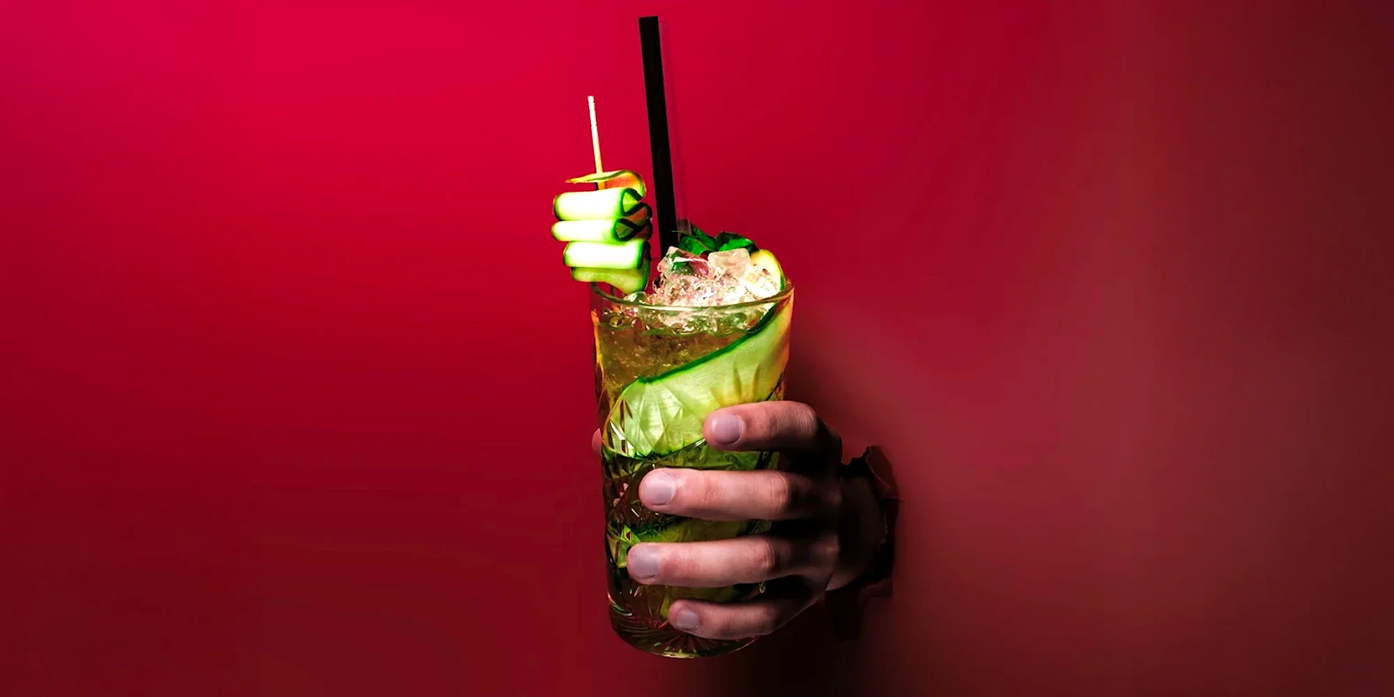 Drinky, hry i vodnice: voucher na 500–1 500 Kč do baru v centru Prahy