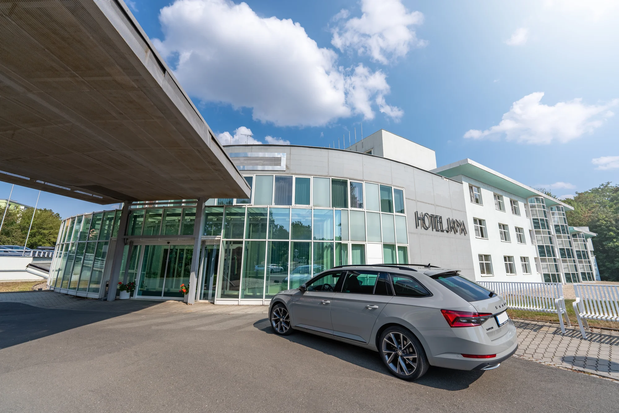 2hod. vstup do wellness centra i s kávou a dezertem pro 1 osobu