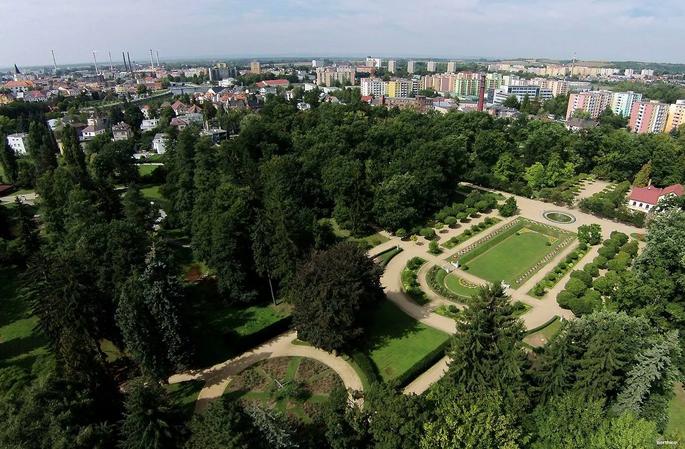 4* hotel s polopenzí, snídaní či all inclusive a neomezeným wellness, v létě i bazén