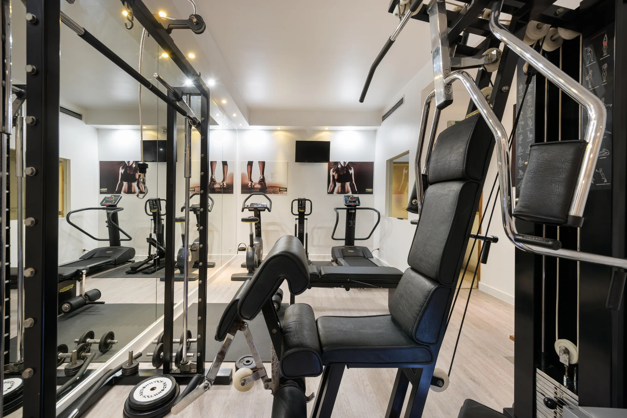 Lisabon: 4* hotel se snídaní, vč. fitness a sauny, 10 minut jízdy od letiště
