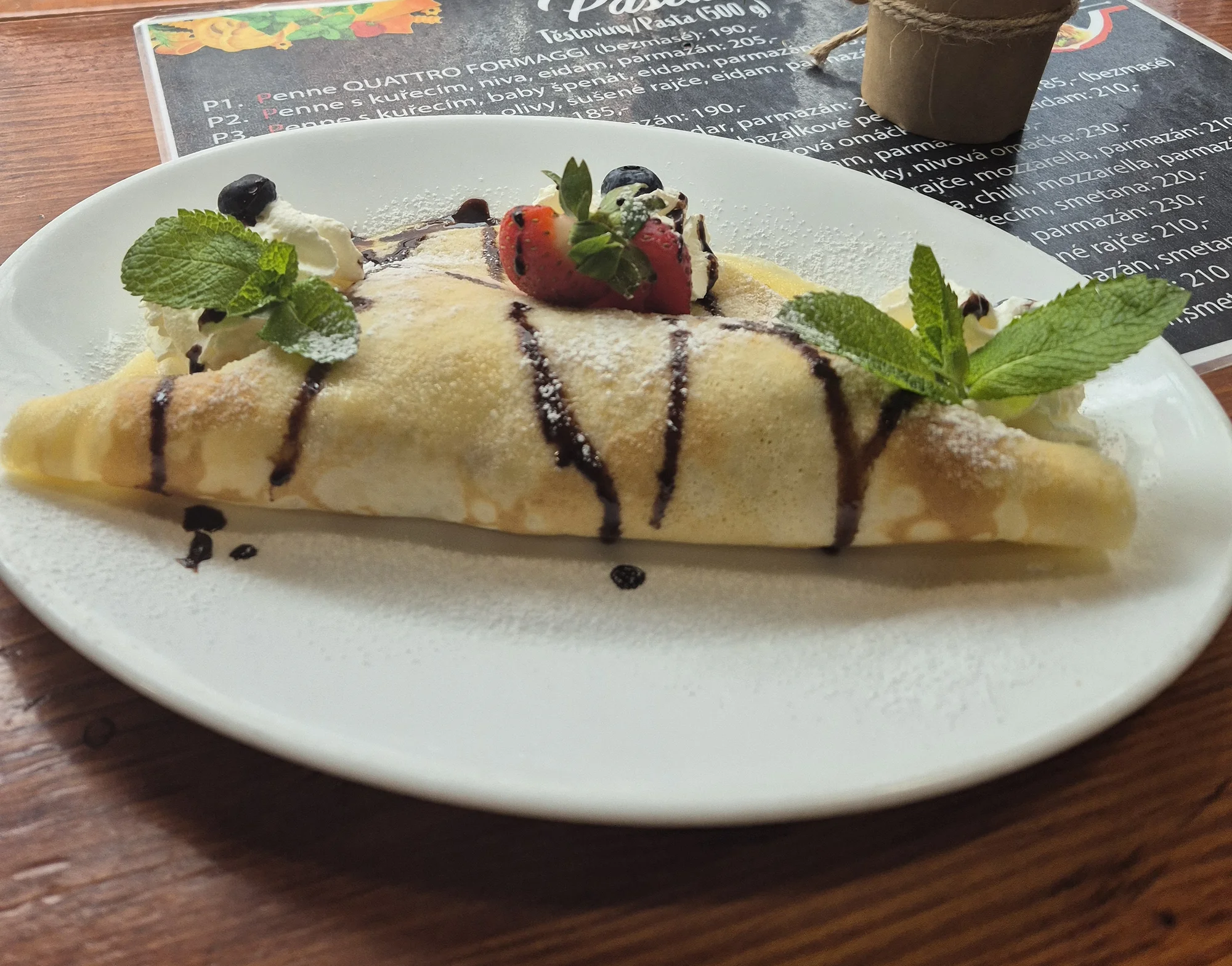 Sladké i letní osvěžení: cheesecake s kávou, Aperol či Cuba libre i palačinka