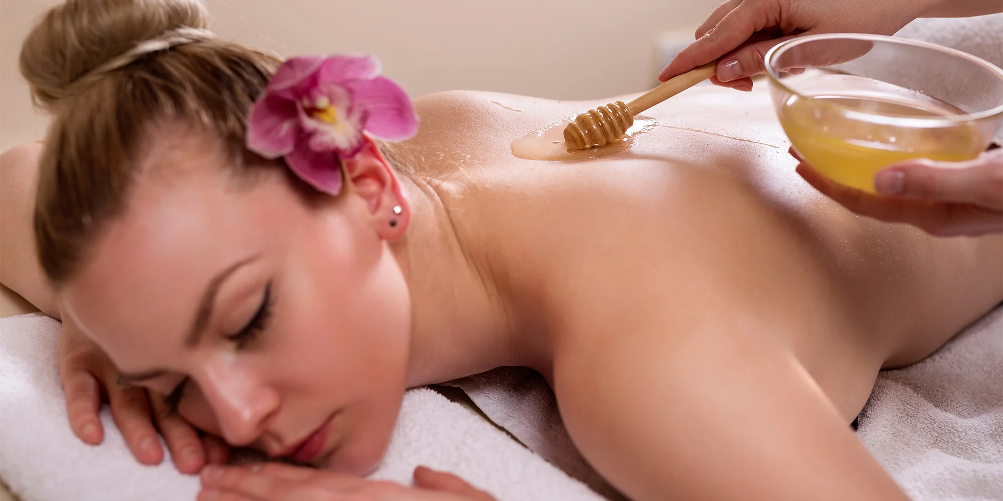 Relaxační, lymfatická nebo medová masáž (30–⁠⁠⁠⁠⁠⁠60 minut)