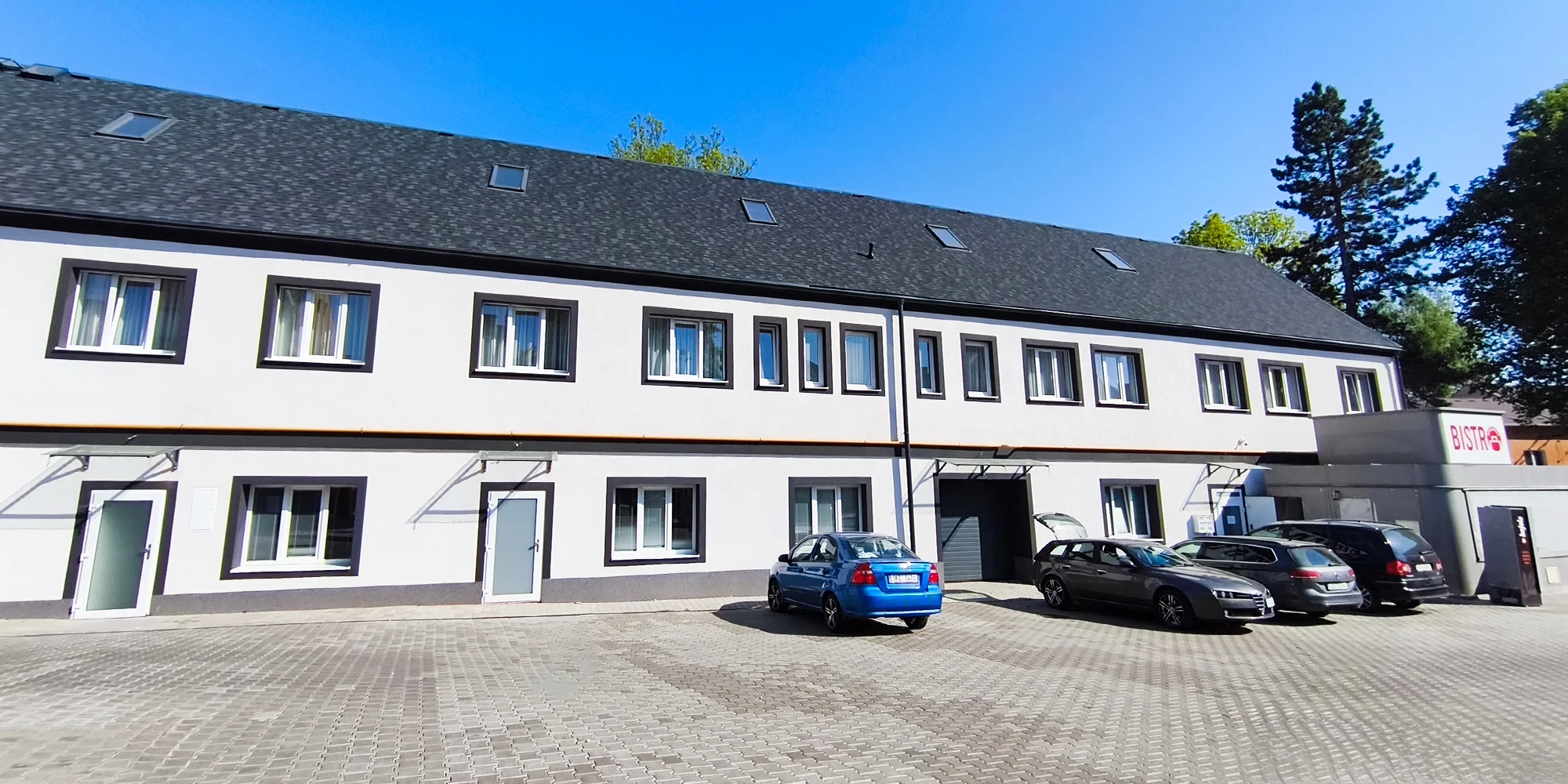 Apartmány s až 3 ložnicemi v klidné části Karlových Varů