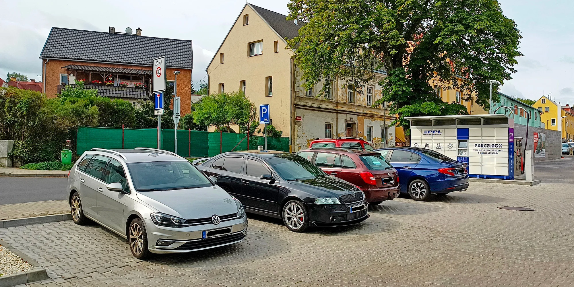 Apartmány se 2 nebo 3 ložnicemi v klidné části Karlových Varů