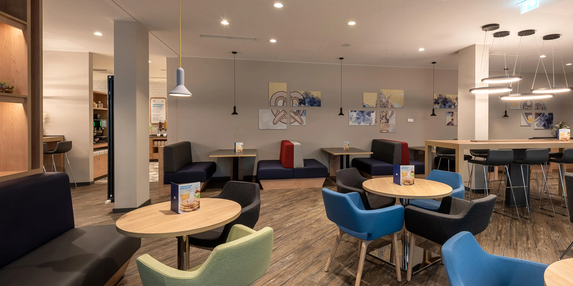 Moderní hotel v Mnichově s bufetovou snídaní: blízko veletržního centra i BMW Weltu