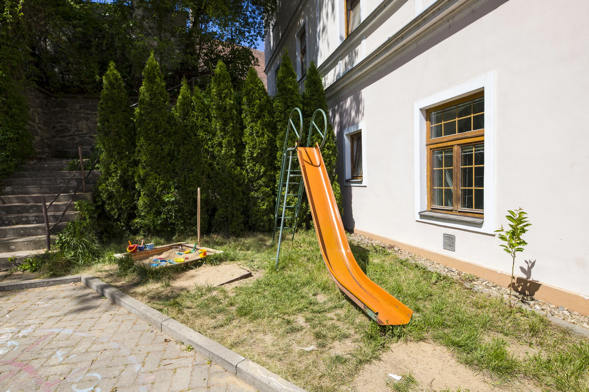 Hotel ve Vranově nad Dyjí: originální design, restaurace a zámek na dosah