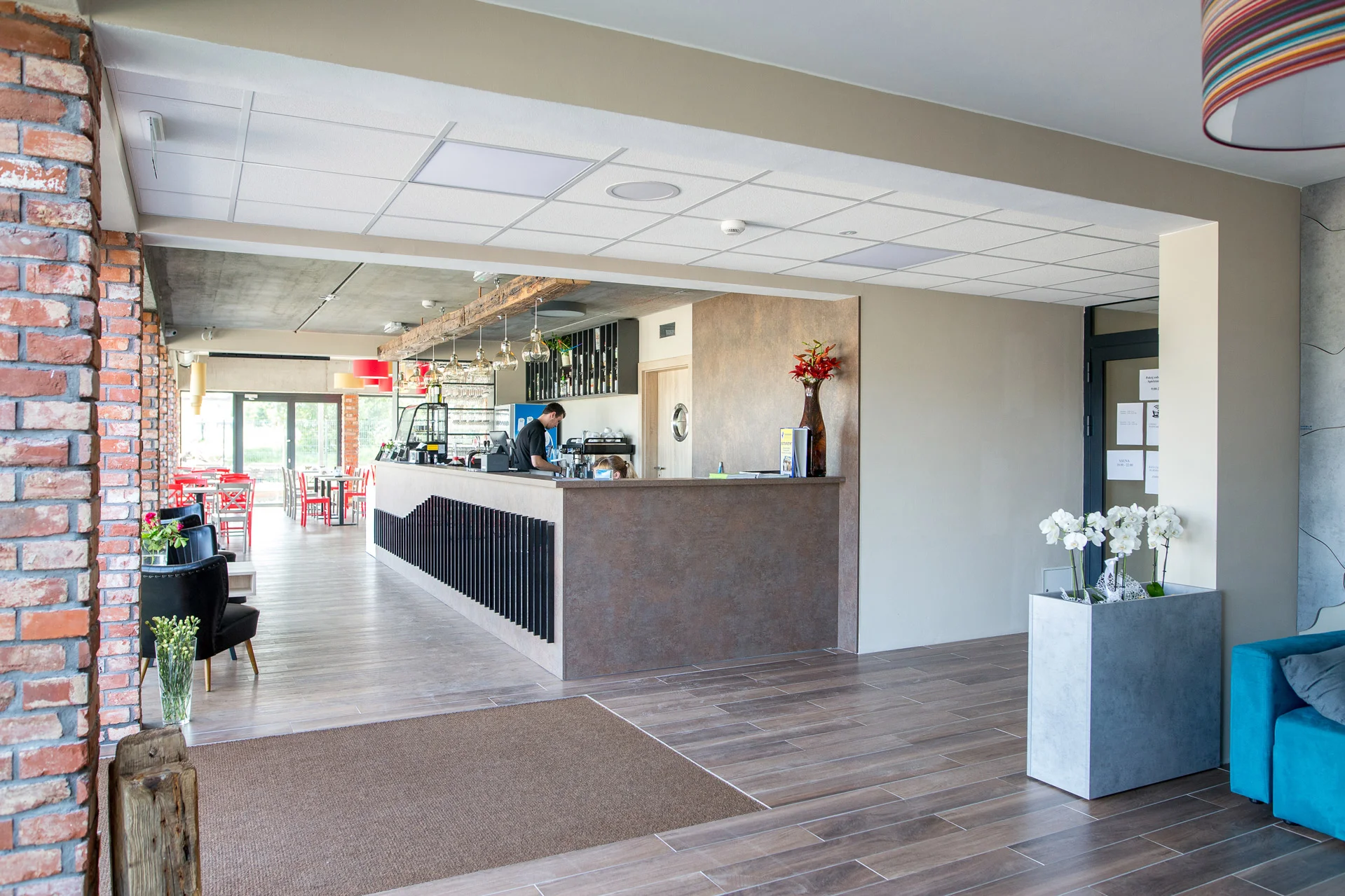 Příjemný resort u Baltu: plná penze, denně vířivka a sauna, děti do 6,9 let zdarma