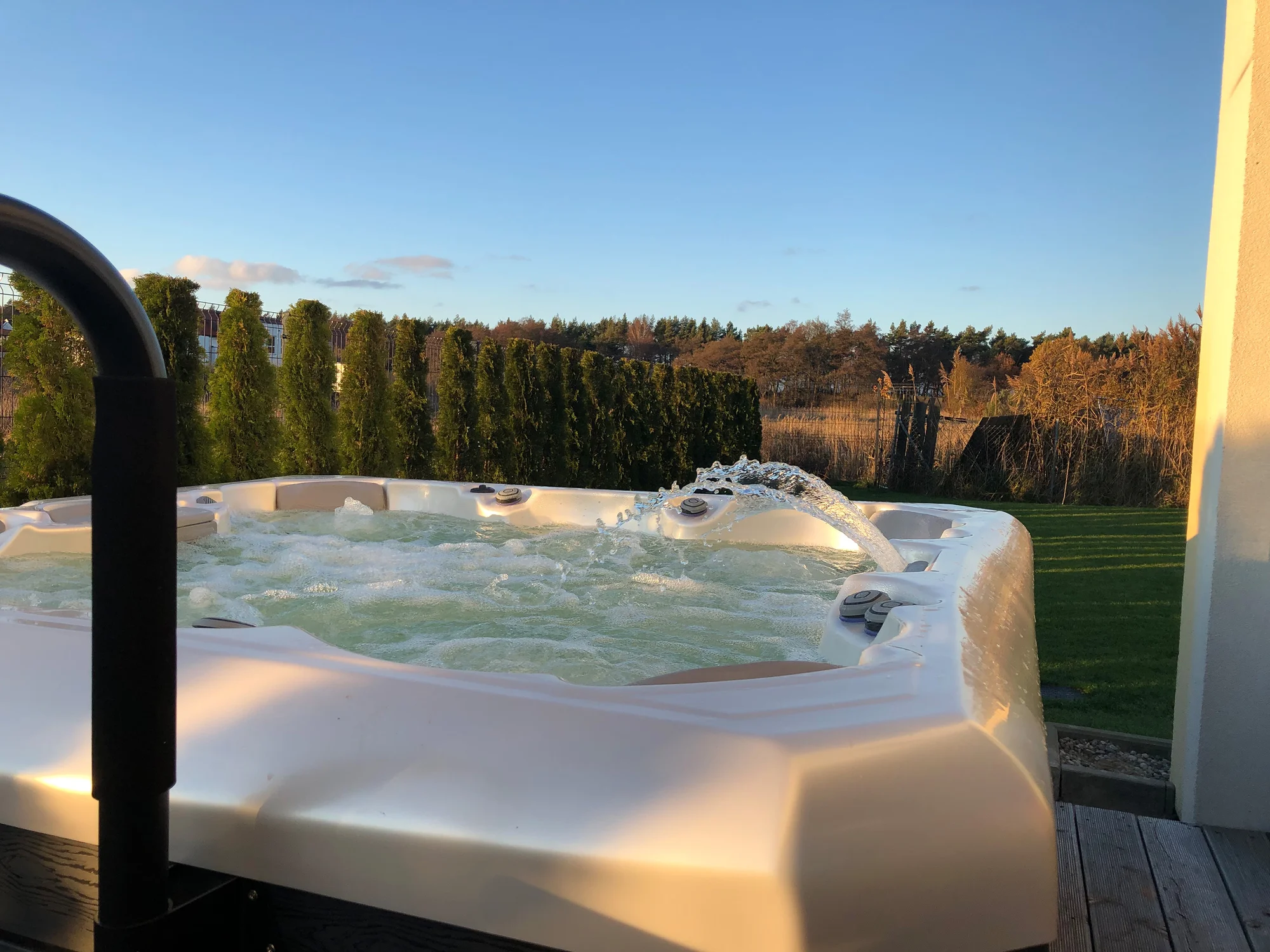 Příjemný resort u Baltu: plná penze, denně vířivka a sauna, děti do 6,9 let zdarma