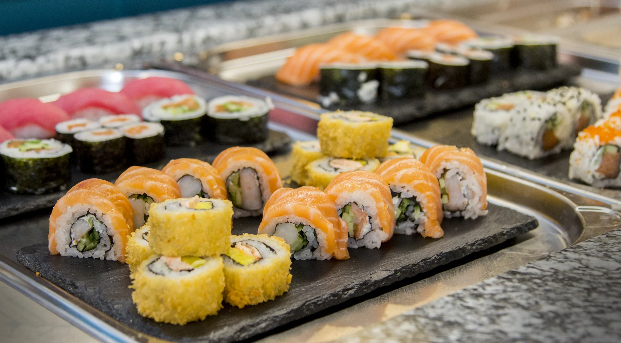 Asijské all you can eat v centru Brna: sushi, omáčky i smažené nudle