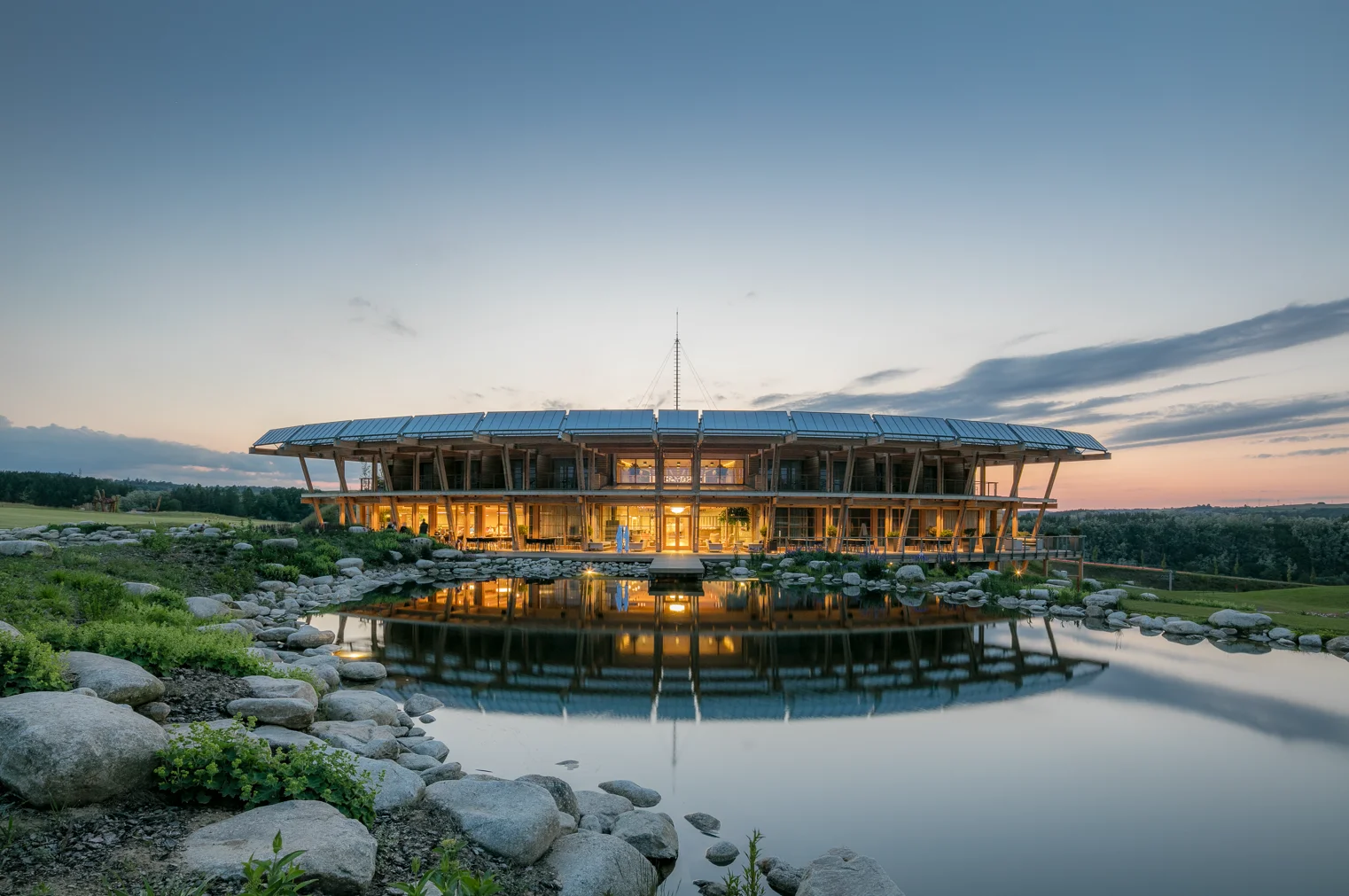 Pobyt v luxusním Panorama Golf Resortu v Posázaví se snídaní i neomezeným vstupem do wellness