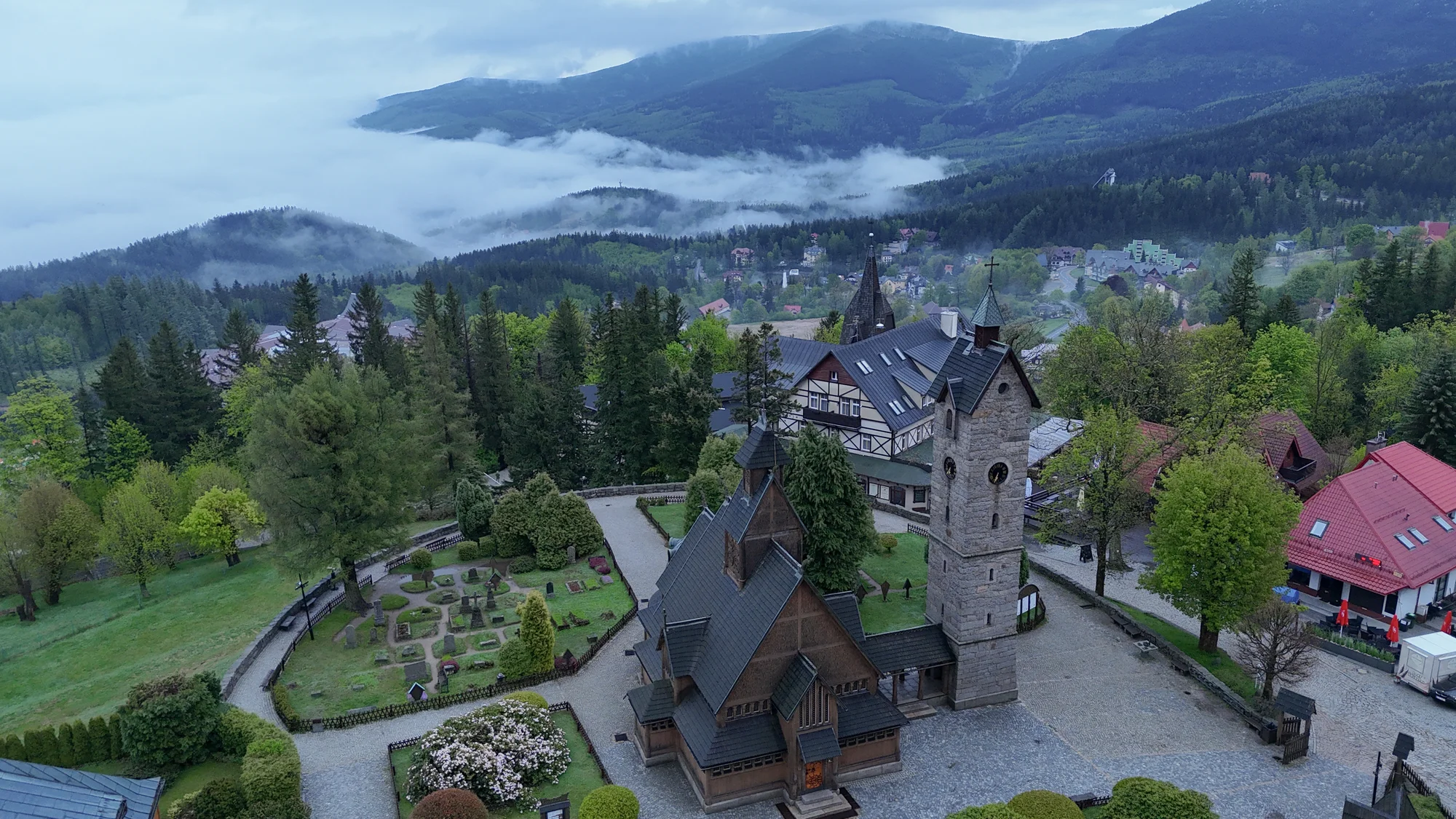 Pobyt v Karpaczi: hotel hned u známého kostela Wang, snídaně či polopenze a wellness