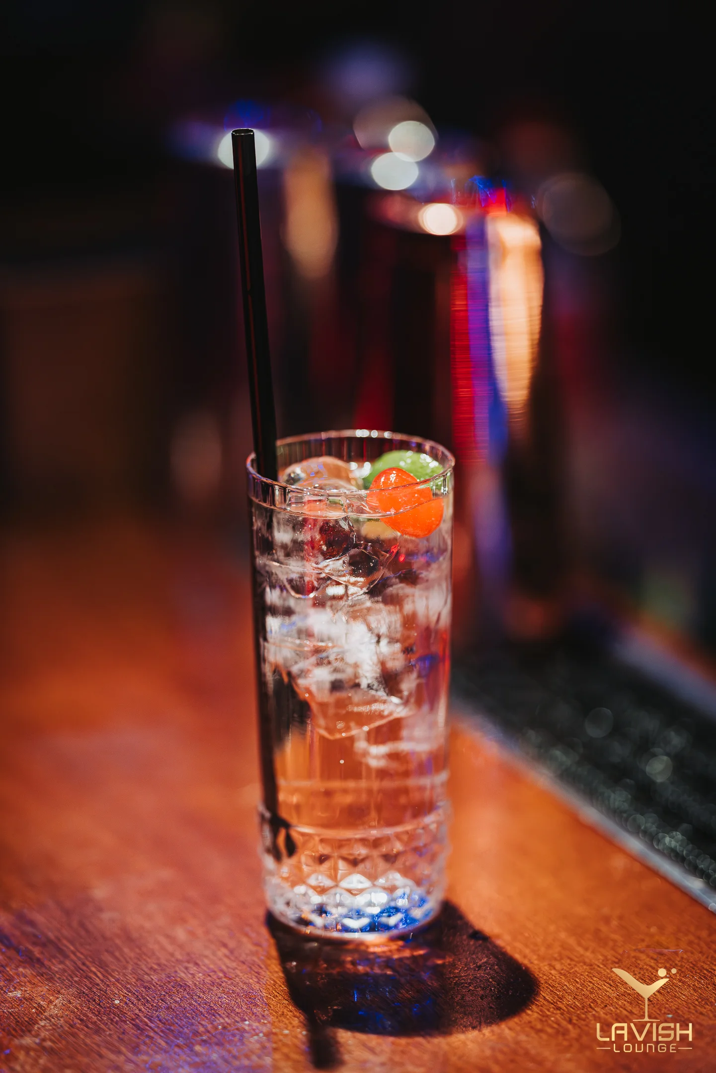 Připijte si na zdraví: Aperol Spritz, mojito i jiné drinky v baru na Vinohradech
