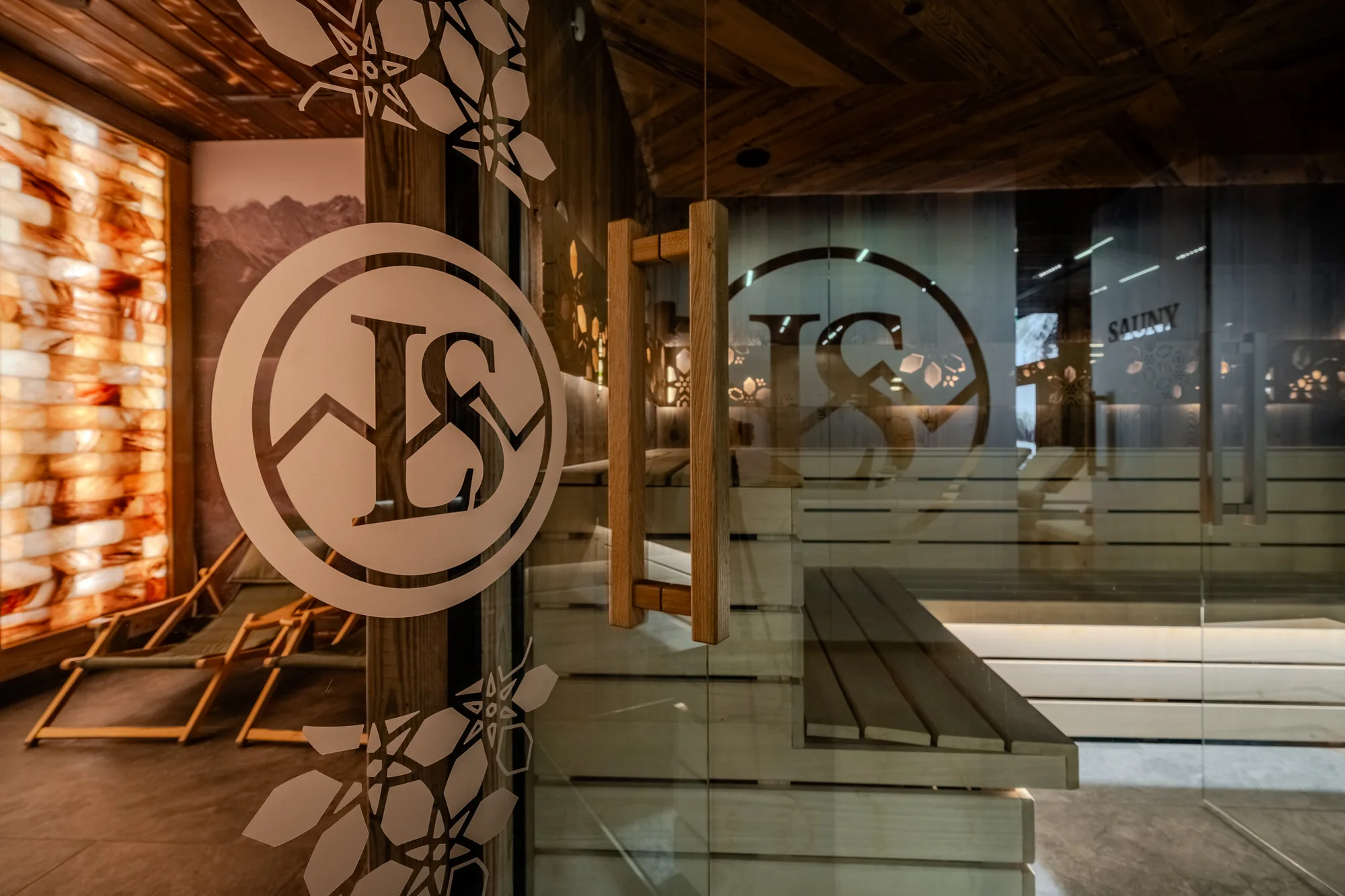 Dovolená v malebném městečku Białka Tatrzańska: snídaně i neomezený vstup do relaxační zóny