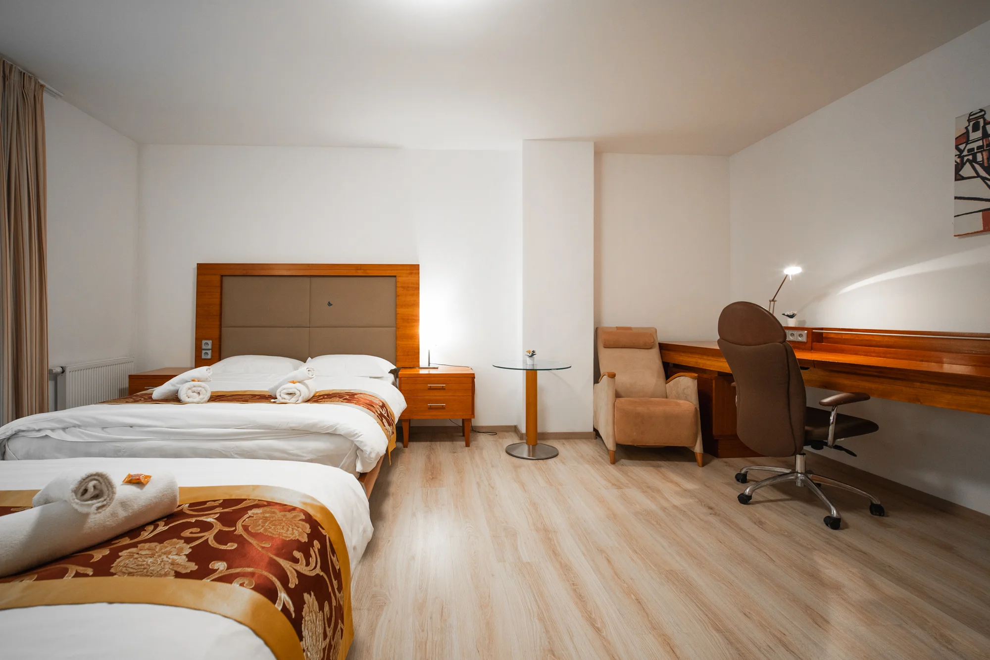 Spaní na peci a relax v sauně i koupacím sudu: luxusní apartmány uprostřed lesů v Jeseníkách