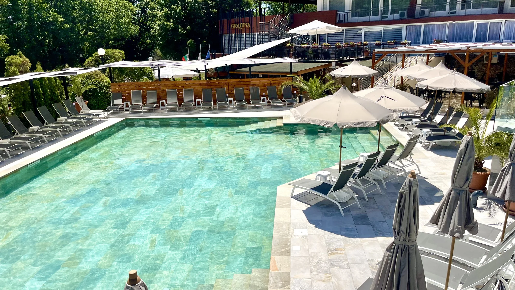 Rodinná dovolená v Bulharsku: hotel 500 m od moře, animační program, nový aquapark, 2 děti zdarma