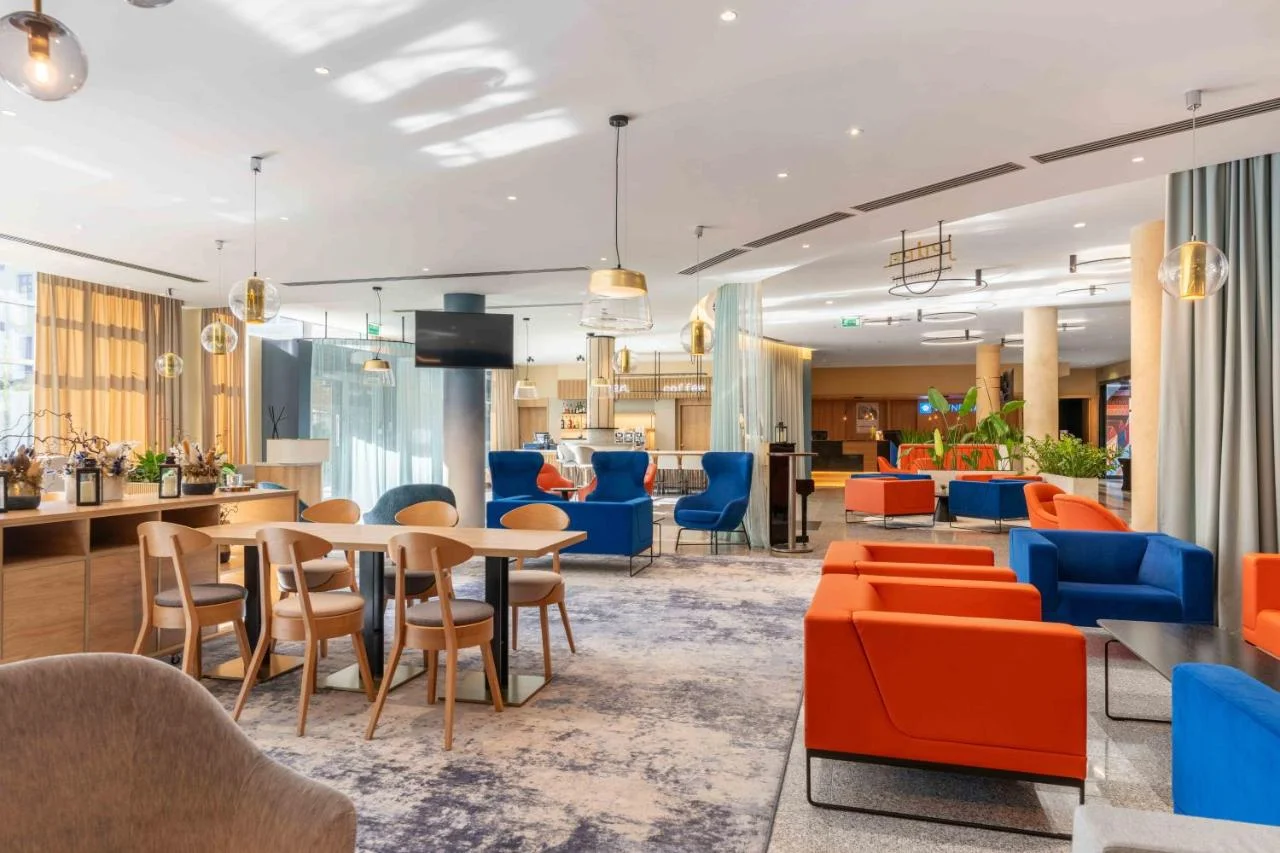 Moderní hotel v srdci Starého Města ve Wrocławi: pobyt se snídaní a welcome drinkem