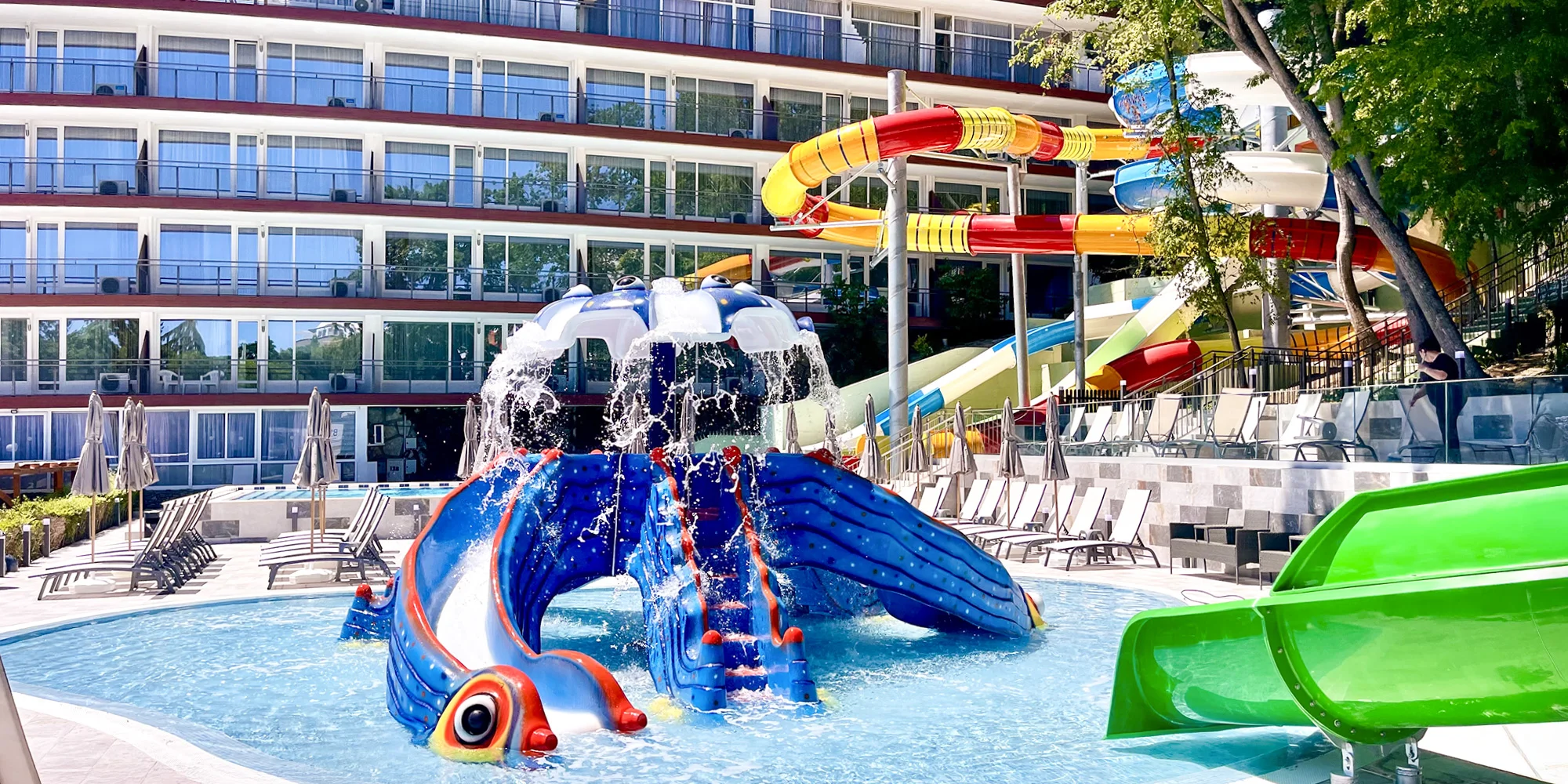 Rodinná dovolená v Bulharsku: hotel 500 m od moře, animační program, nový aquapark, 2 děti zdarma
