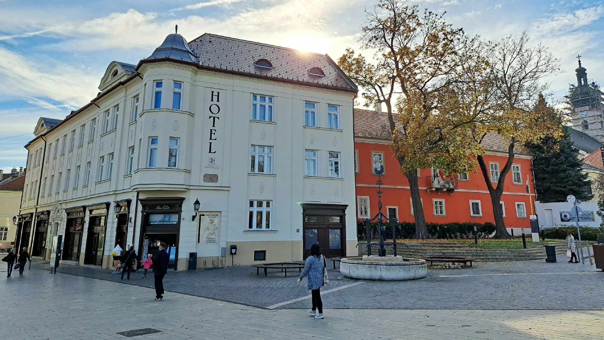 Romantický pobyt v centru barokního Győru: stylové pokoje, snídaně a děti do 1,99 let zdarma