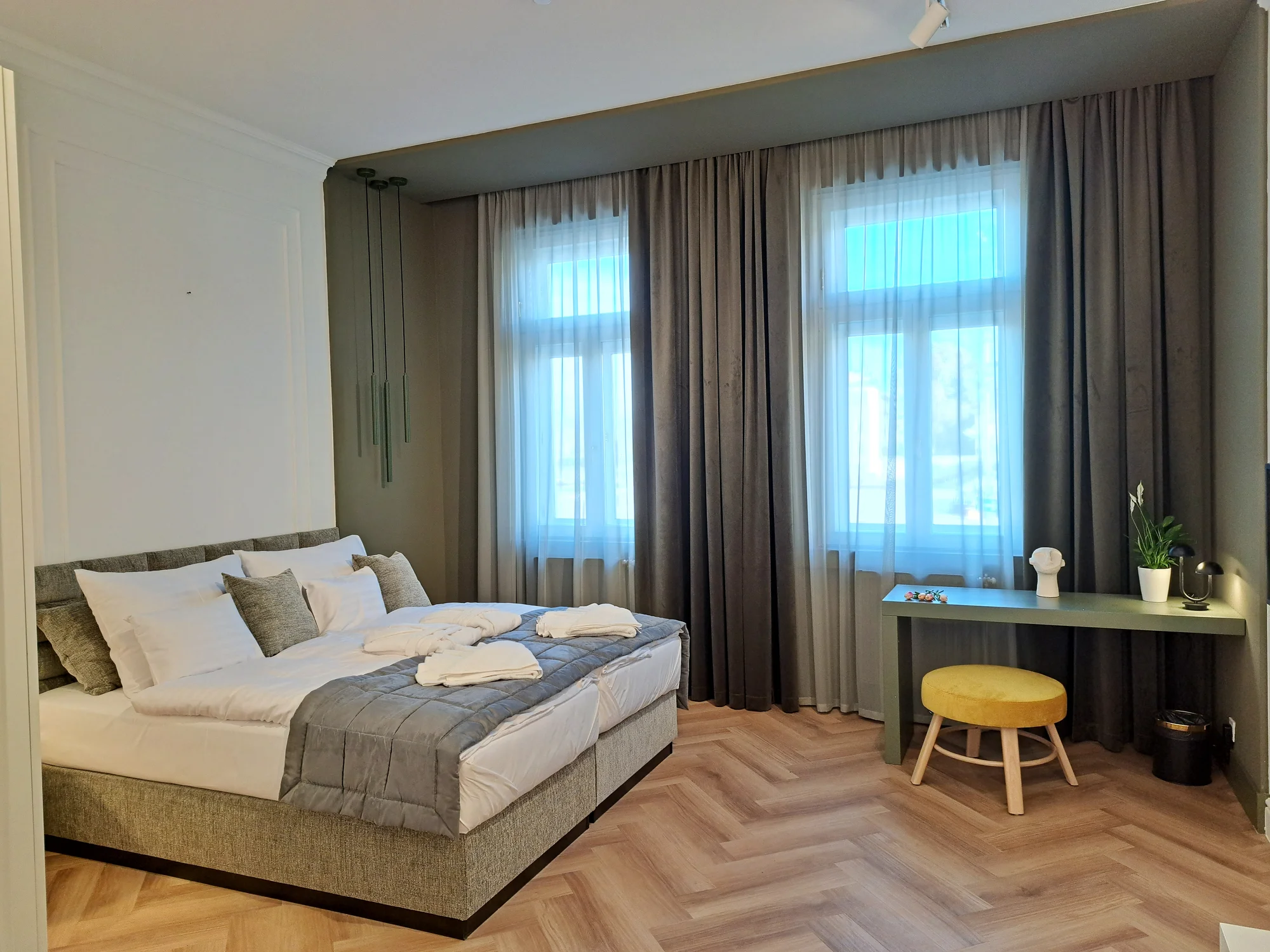 Romantický pobyt v centru barokního Győru: stylové pokoje, snídaně a děti do 1,99 let zdarma