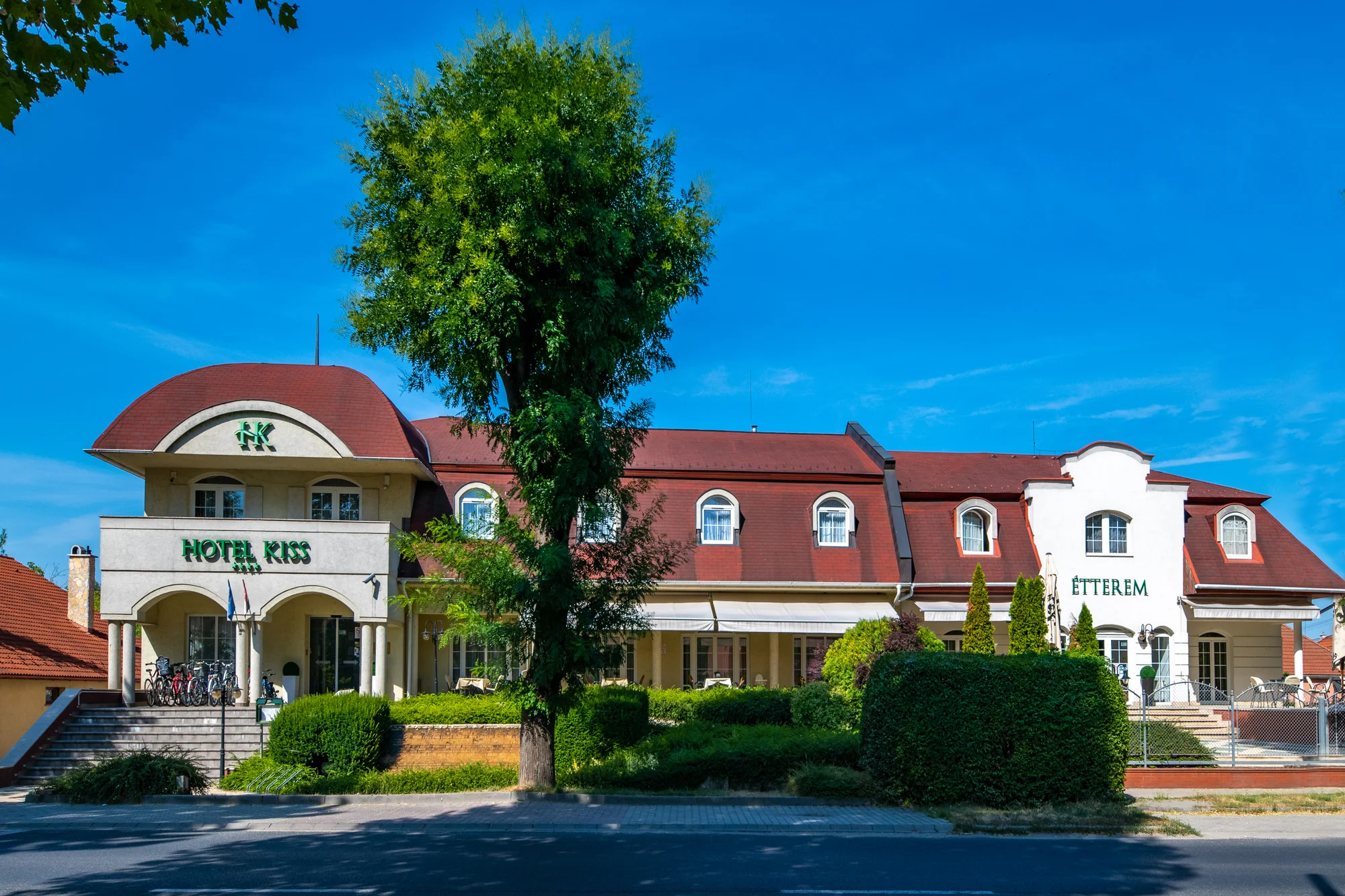 Pohodová dovolená v Maďarsku: 4* hotel nedaleko jezera, polopenze, wellness i karta výhod