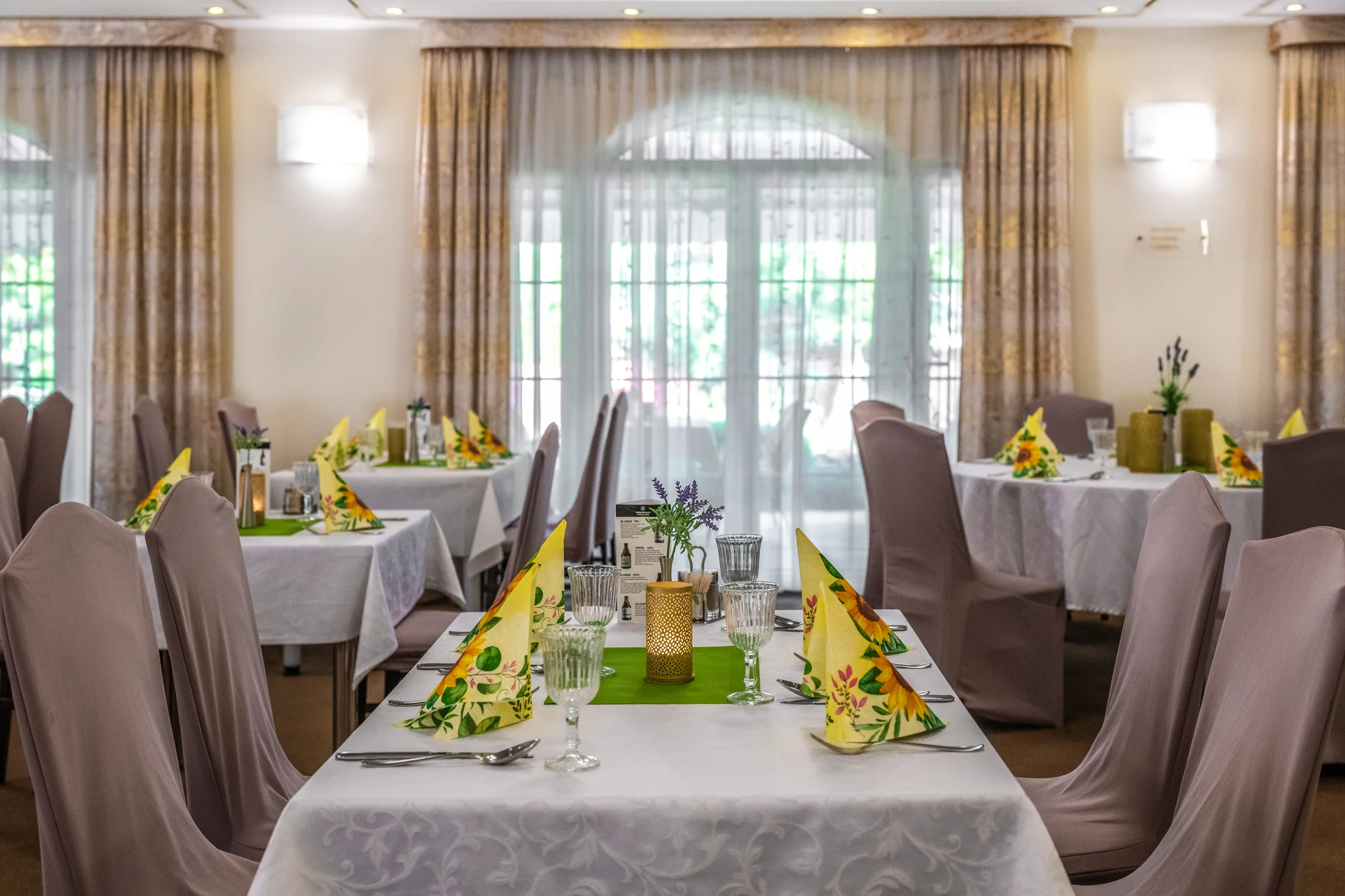 Pohodová dovolená v Maďarsku: 4* hotel nedaleko jezera, polopenze, wellness i karta výhod